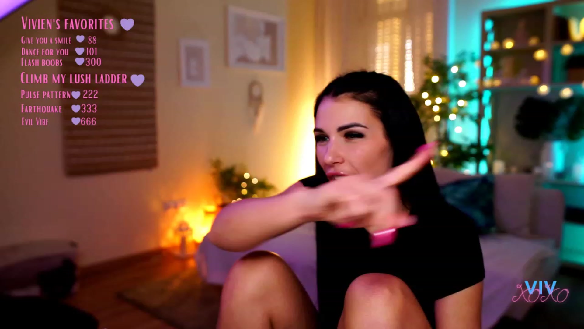 Gallery image thumbnail from kerelai's myfreecams stream on, 04/26/2023, 17:46 image 10 of 20
