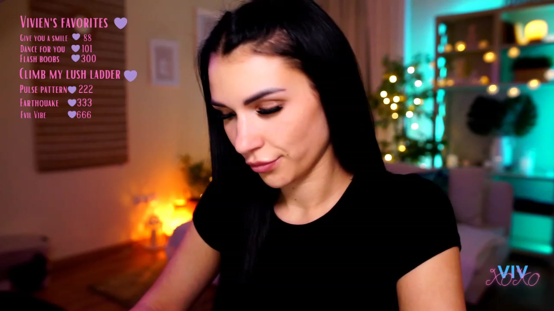 Gallery image thumbnail from kerelai's myfreecams stream on, 04/26/2023, 19:08 image 3 of 20