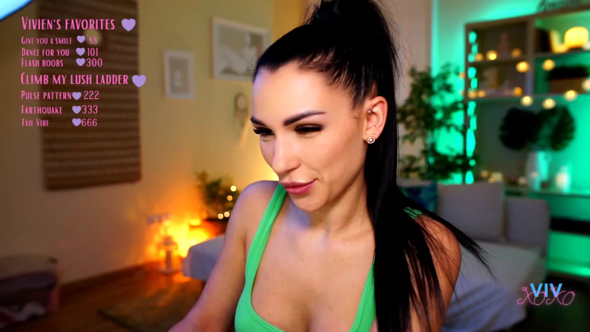 Gallery image thumbnail from kerelai's myfreecams stream on, 04/28/2023, 11:44 image 18 of 20
