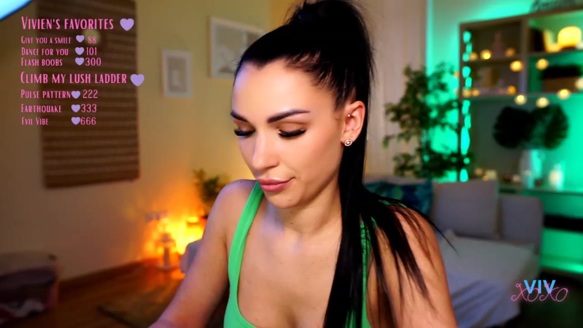 Gallery image thumbnail from kerelai's myfreecams stream on, 04/28/2023, 11:44 image 19 of 20