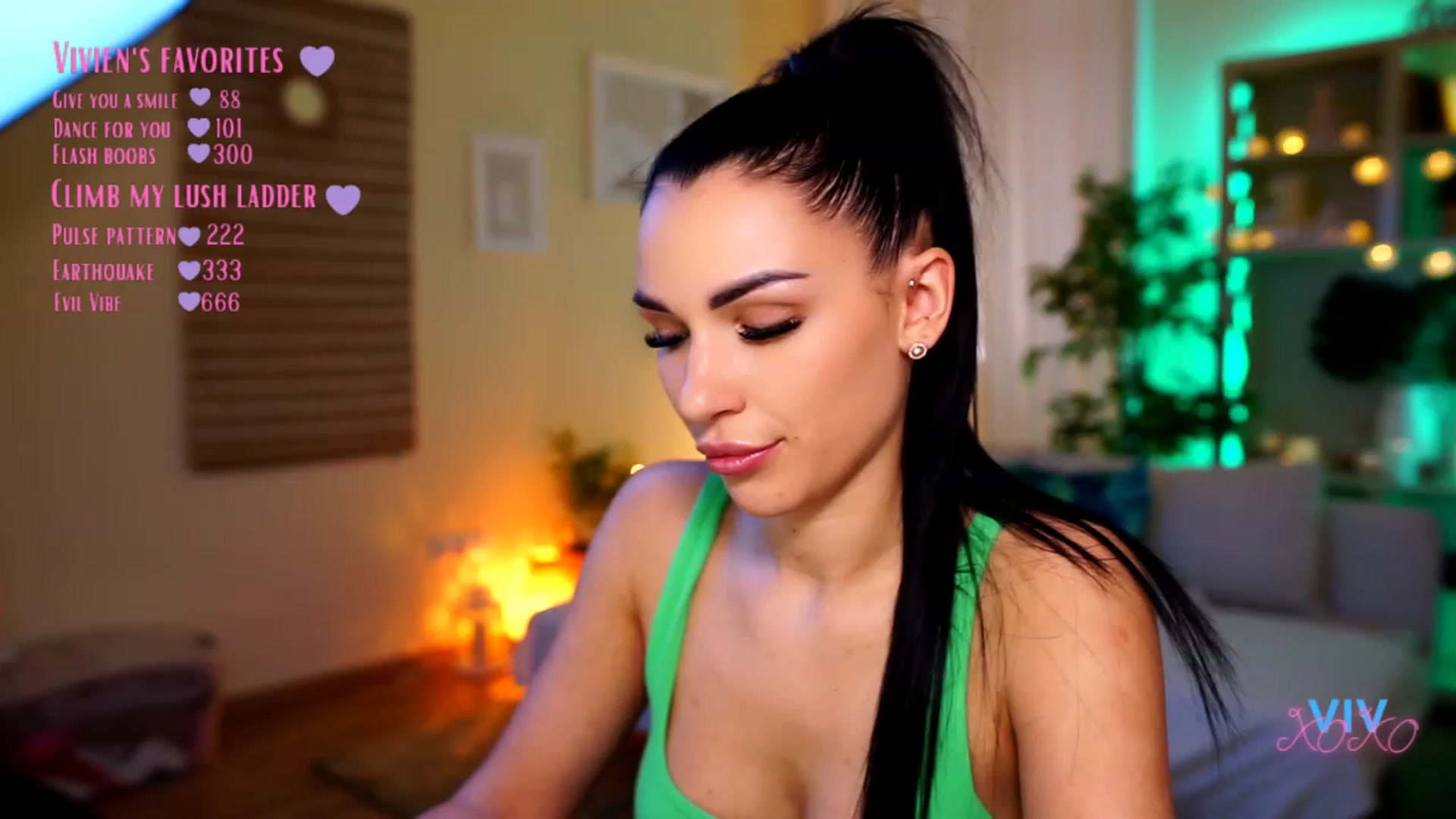 Gallery image thumbnail from kerelai's myfreecams stream on, 04/28/2023, 11:44 image 5 of 20