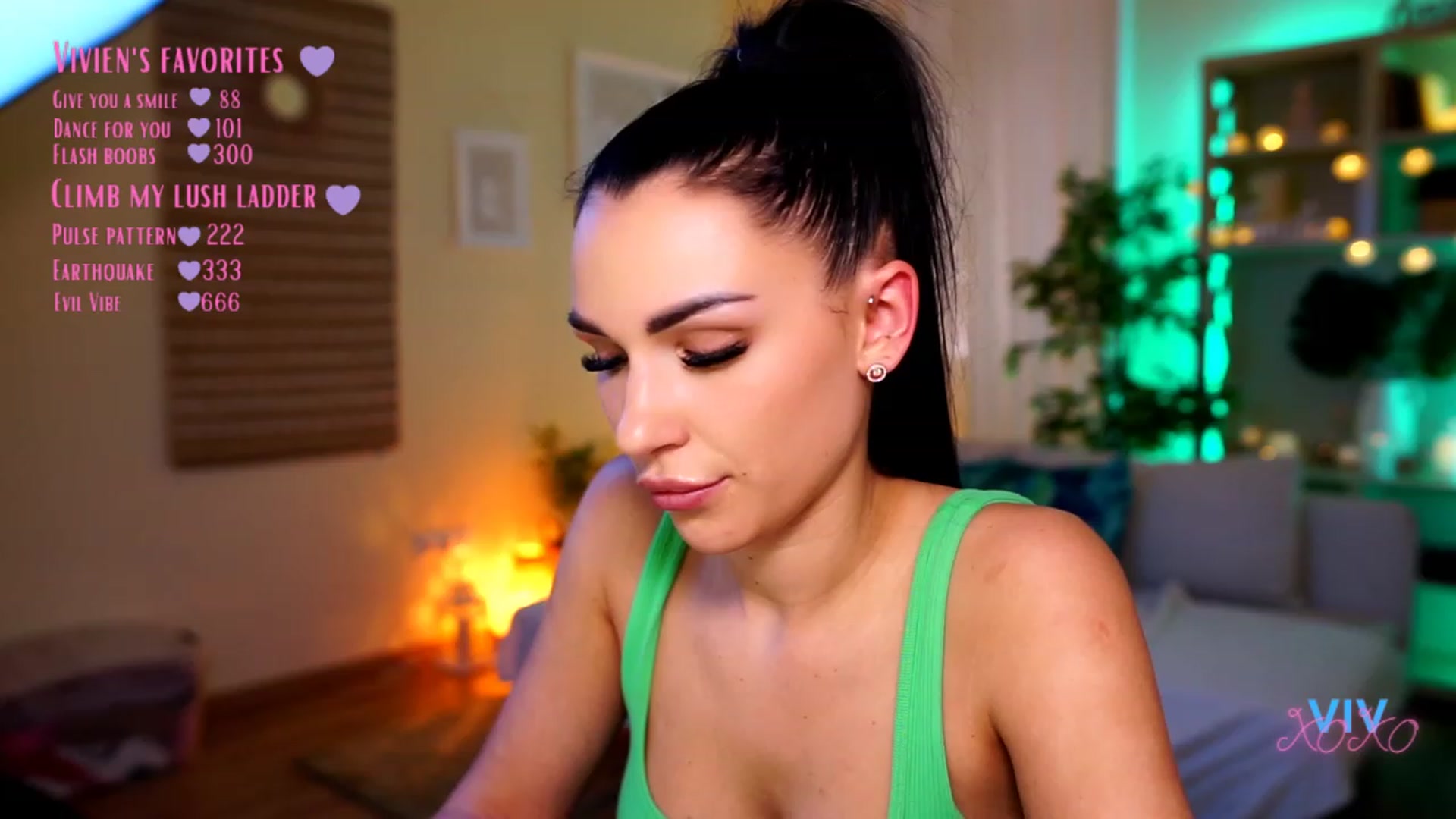 Gallery image thumbnail from kerelai's myfreecams stream on, 04/28/2023, 12:15 image 19 of 20