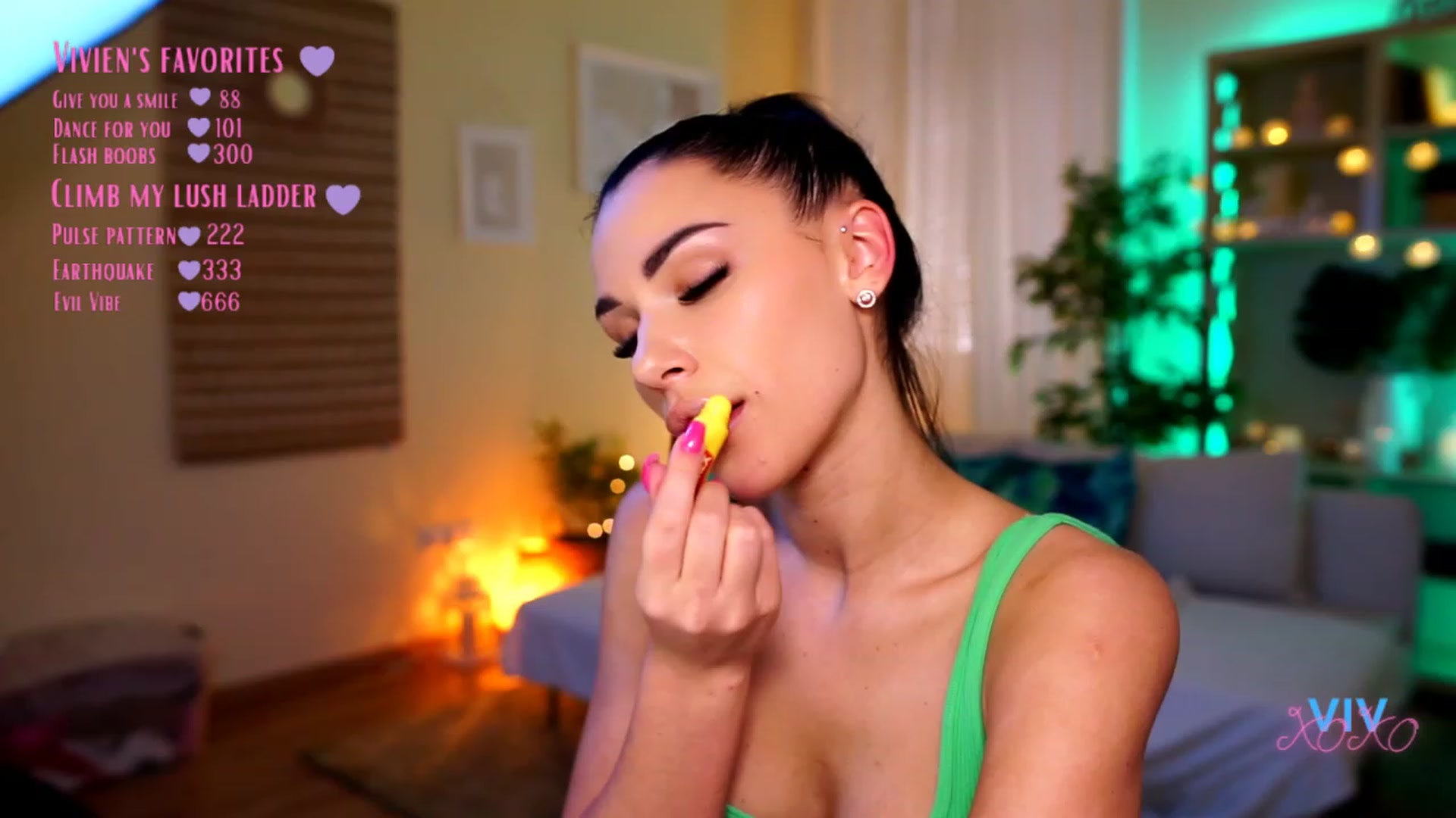 Gallery image thumbnail from kerelai's myfreecams stream on, 04/28/2023, 14:07 image 1 of 20