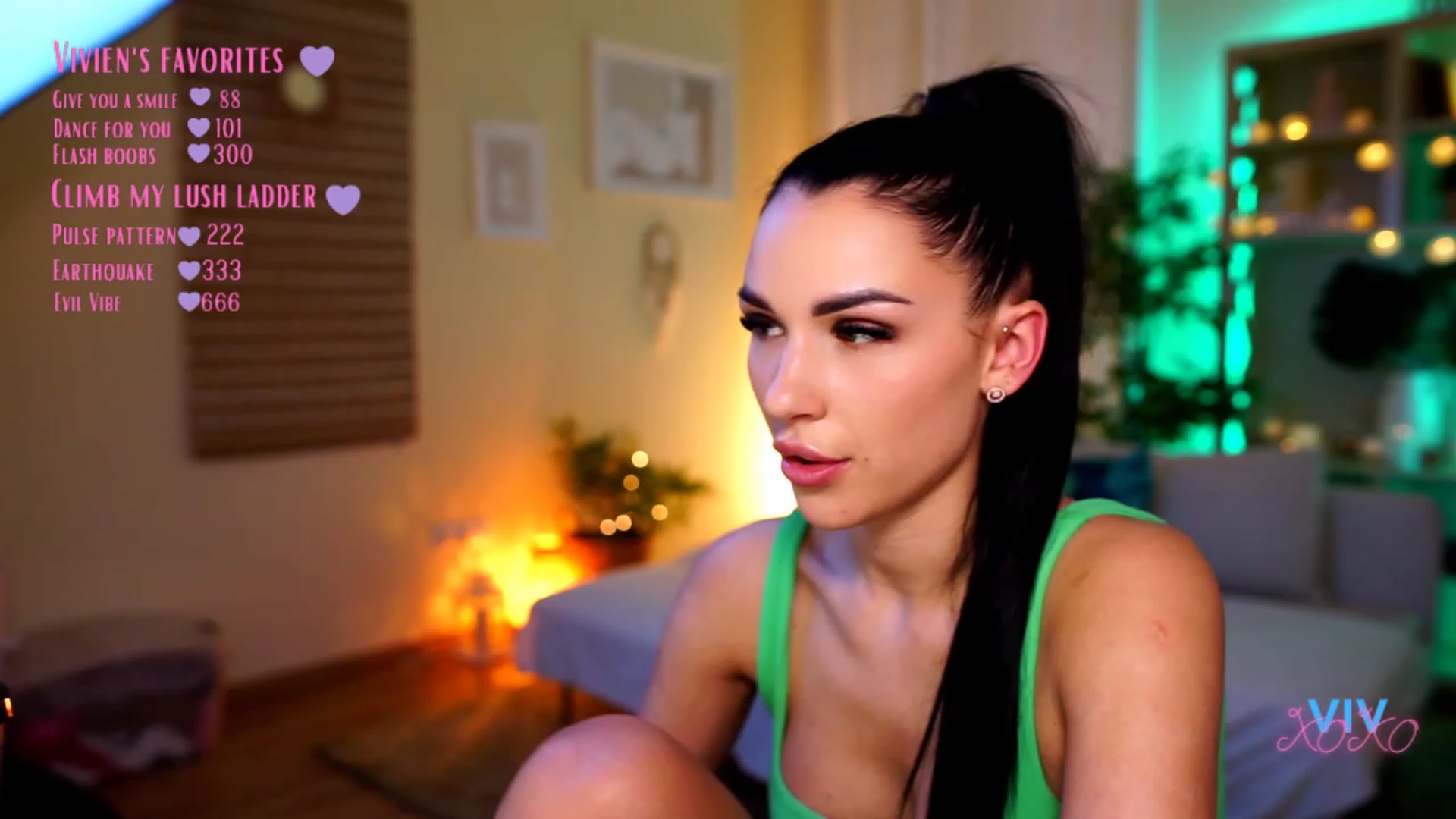 Gallery image thumbnail from kerelai's myfreecams stream on, 04/28/2023, 14:07 image 11 of 20
