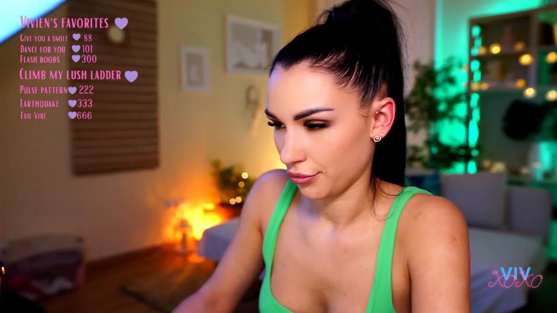Gallery image thumbnail from kerelai's myfreecams stream on, 04/28/2023, 14:07 image 9 of 20