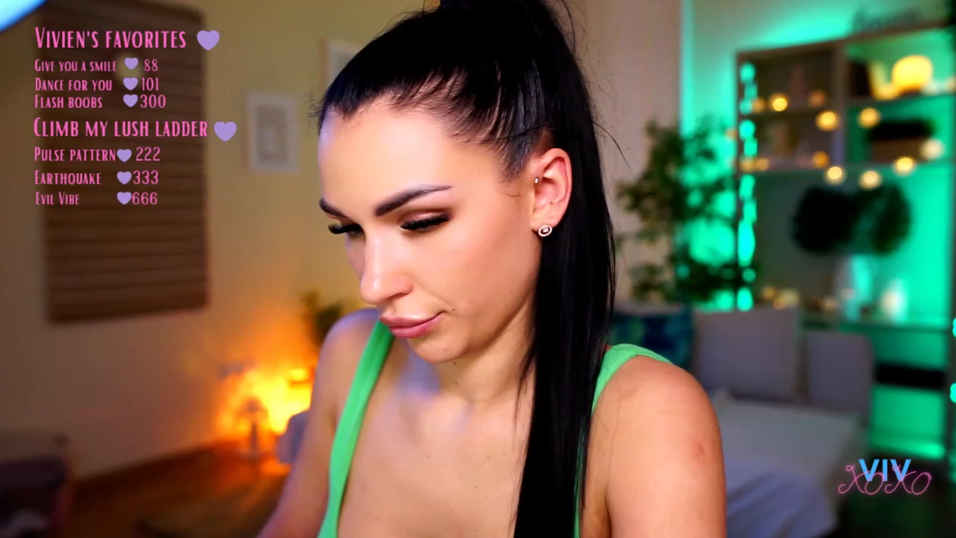 Gallery image thumbnail from kerelai's myfreecams stream on, 04/28/2023, 14:57 image 15 of 20