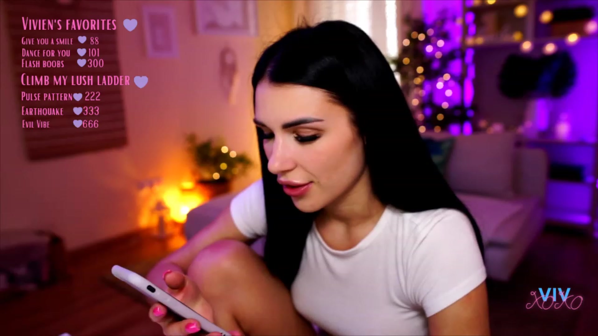Gallery image thumbnail from kerelai's myfreecams stream on, 04/29/2023, 16:53 image 7 of 20