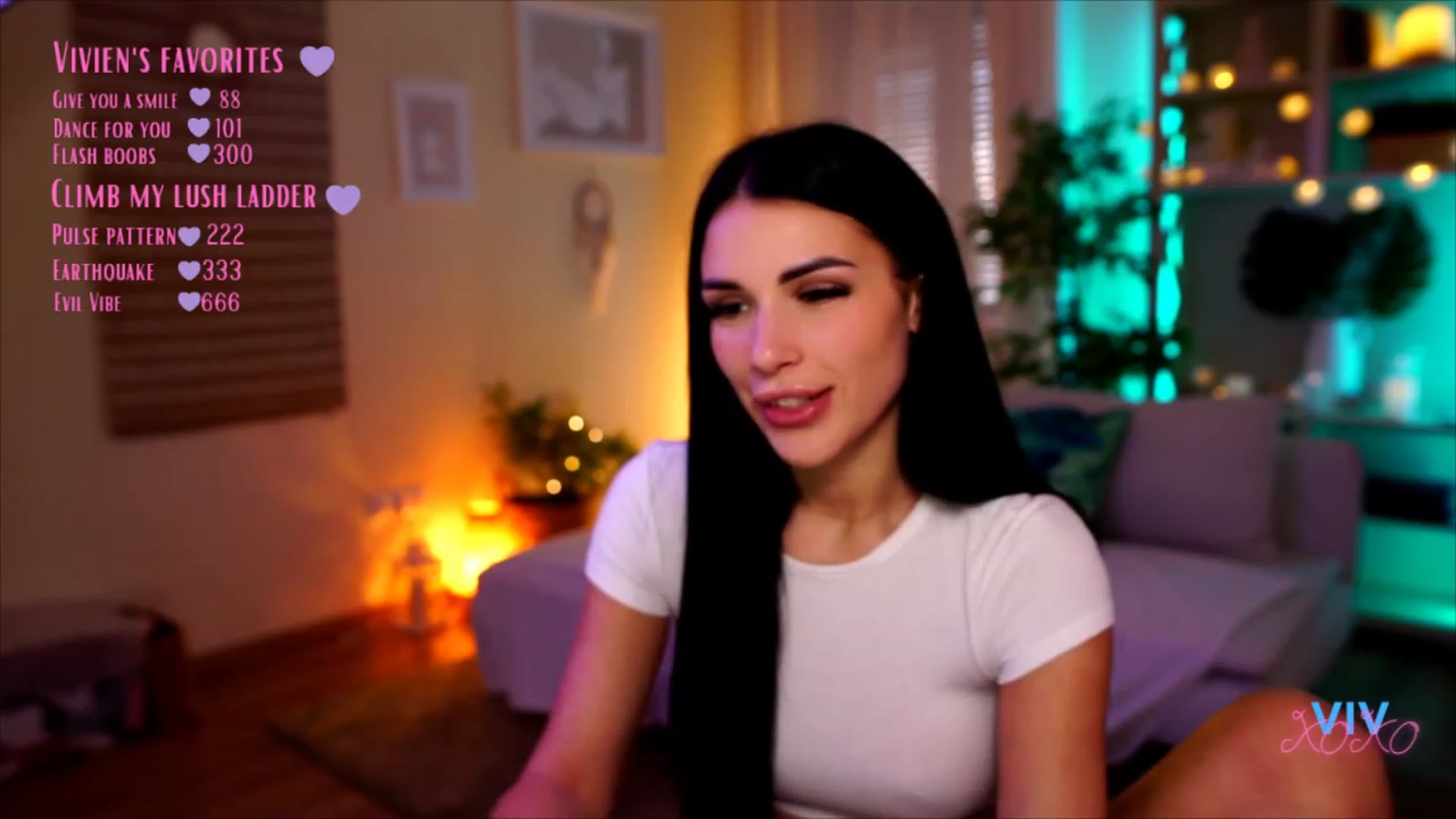 Gallery image thumbnail from kerelai's myfreecams stream on, 04/29/2023, 16:53 image 15 of 20