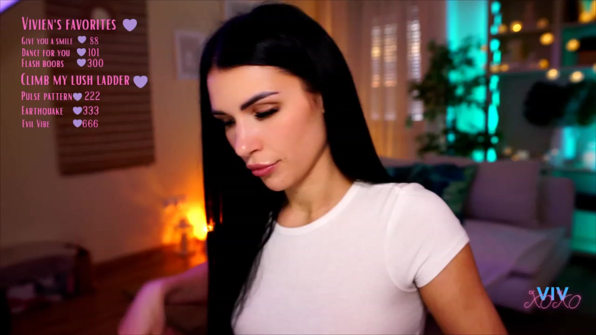 Gallery image thumbnail from kerelai's myfreecams stream on, 04/29/2023, 17:40 image 10 of 20