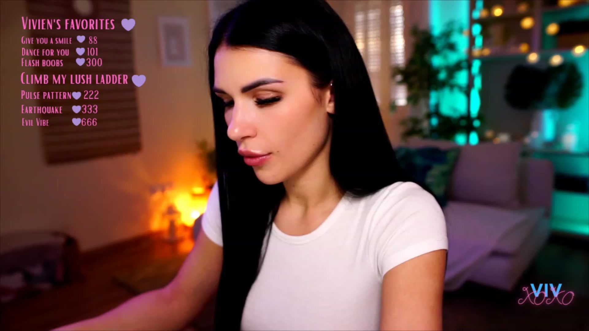 Gallery image thumbnail from kerelai's myfreecams stream on, 04/29/2023, 17:40 image 6 of 20