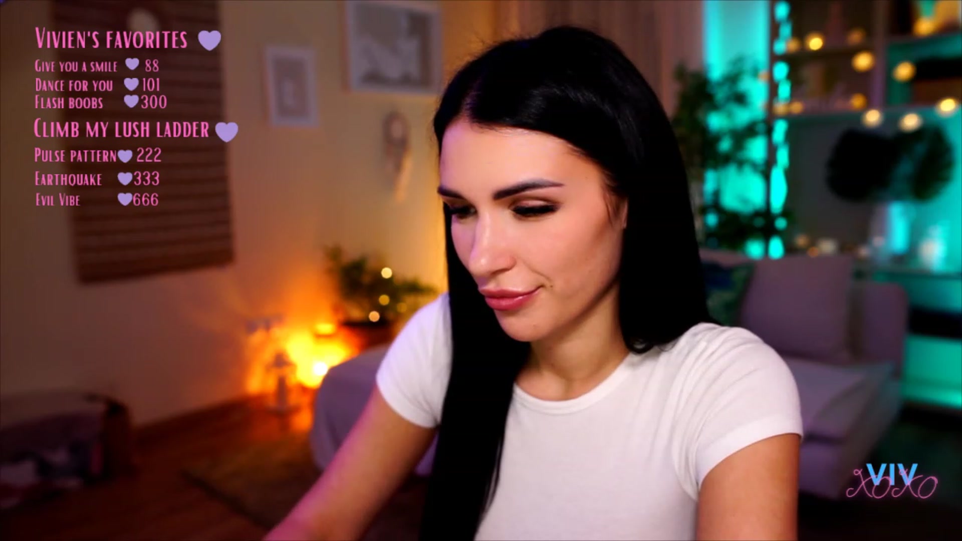 Gallery image thumbnail from kerelai's myfreecams stream on, 04/29/2023, 20:34 image 6 of 20