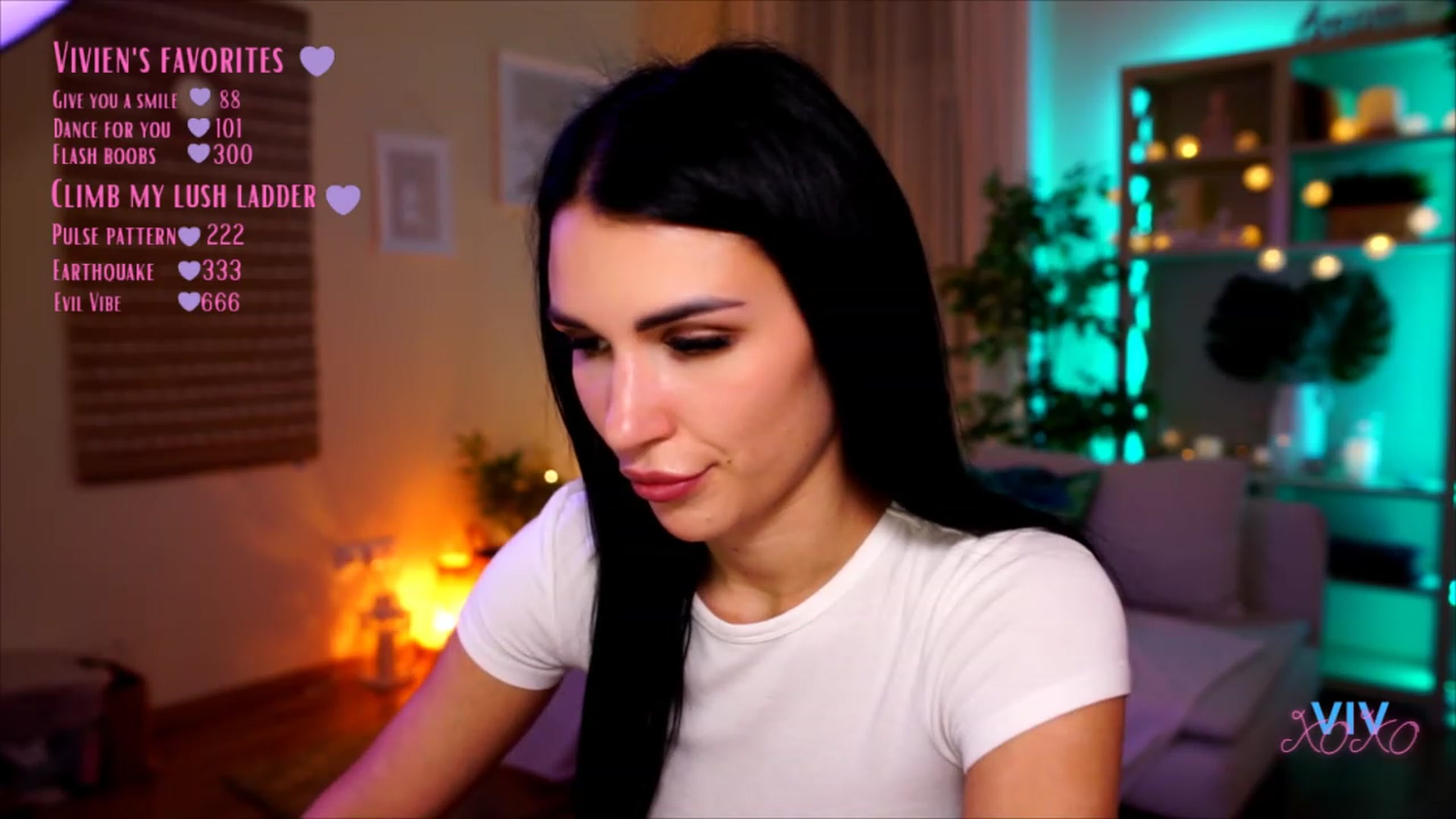 Gallery image thumbnail from kerelai's myfreecams stream on, 04/29/2023, 20:34 image 20 of 20