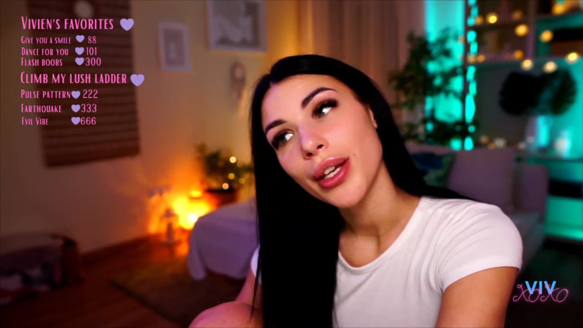Gallery image thumbnail from kerelai's myfreecams stream on, 04/29/2023, 20:34 image 10 of 20