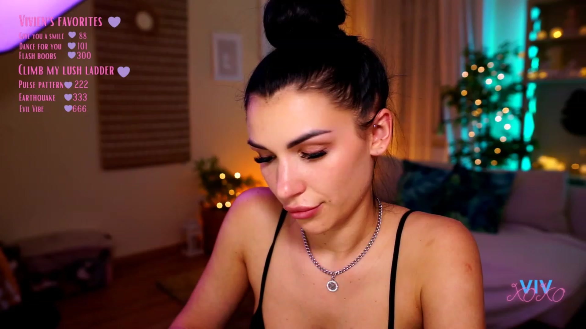 Gallery image thumbnail from kerelai's myfreecams stream on, 05/02/2023, 17:59 image 19 of 20