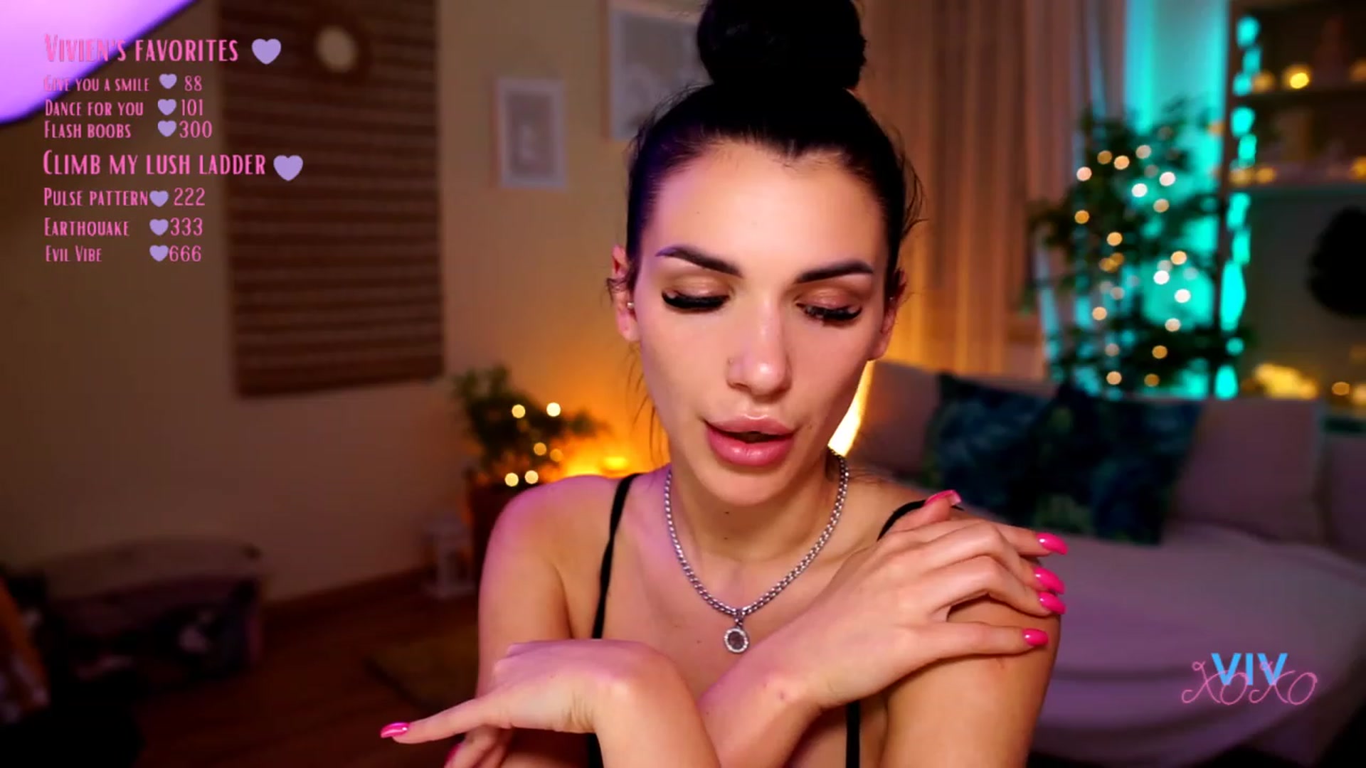 Gallery image thumbnail from kerelai's myfreecams stream on, 05/02/2023, 17:59 image 18 of 20