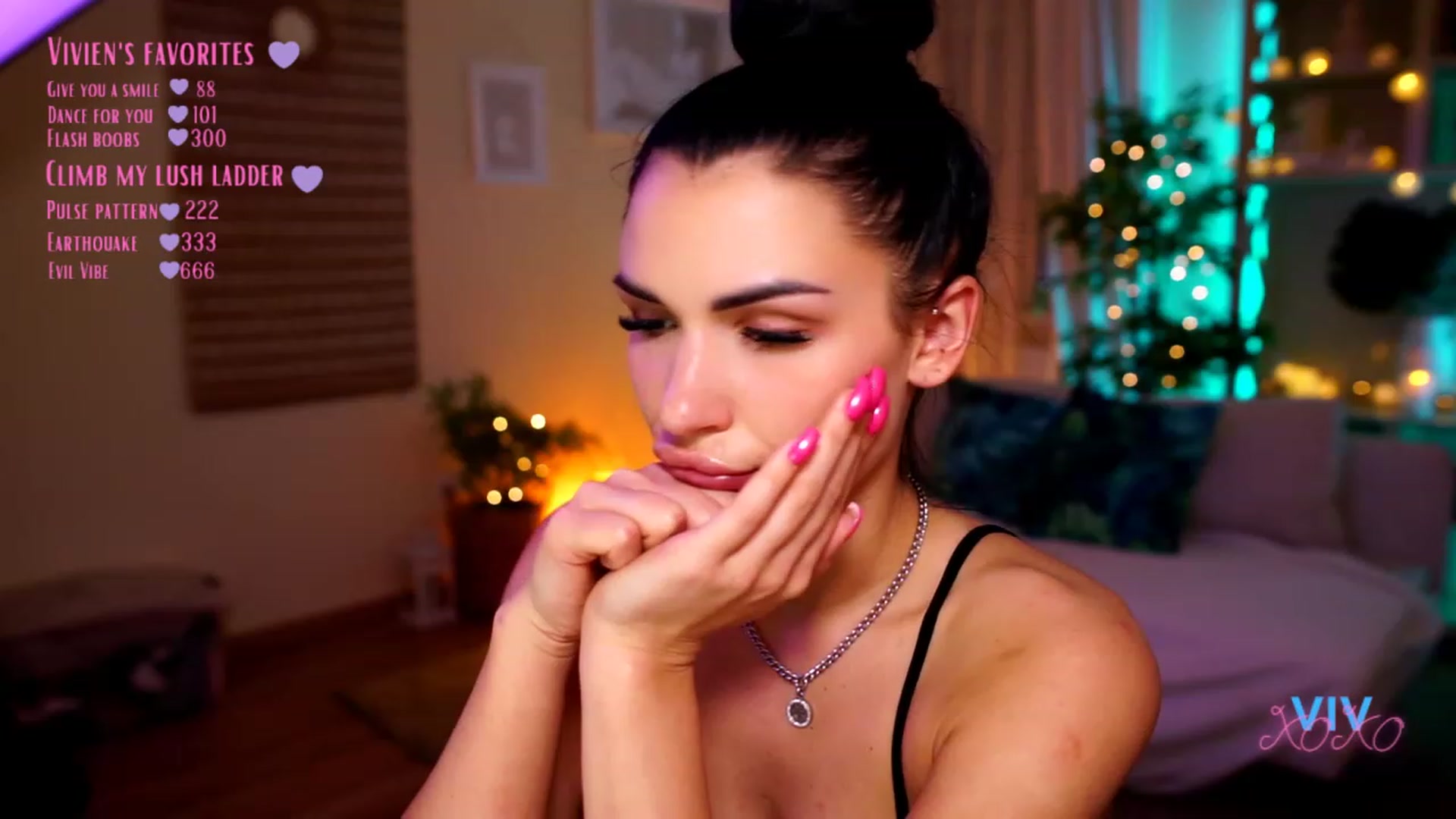 Gallery image thumbnail from kerelai's myfreecams stream on, 05/02/2023, 17:59 image 9 of 20