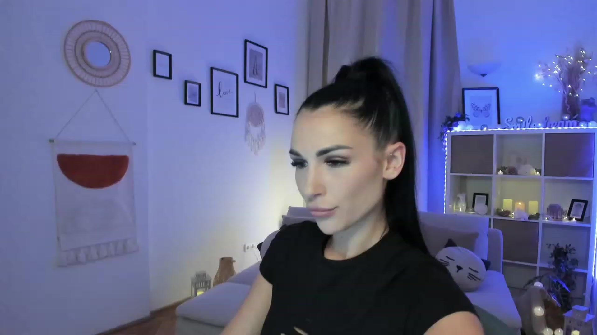 Gallery image thumbnail from kerelai's myfreecams stream on, 06/07/2023, 20:26 image 5 of 20