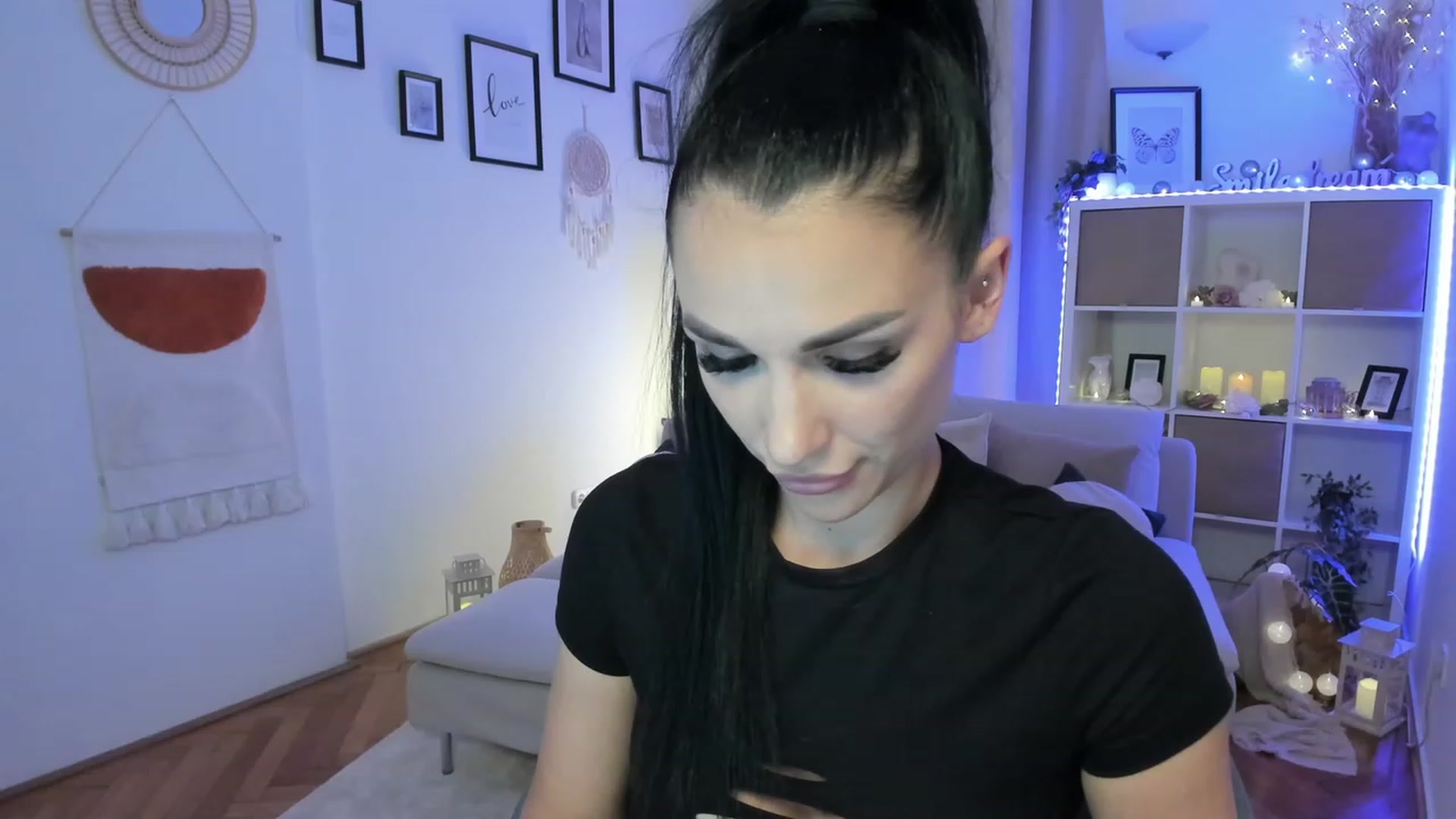 Gallery image thumbnail from kerelai's myfreecams stream on, 06/07/2023, 21:36 image 20 of 20