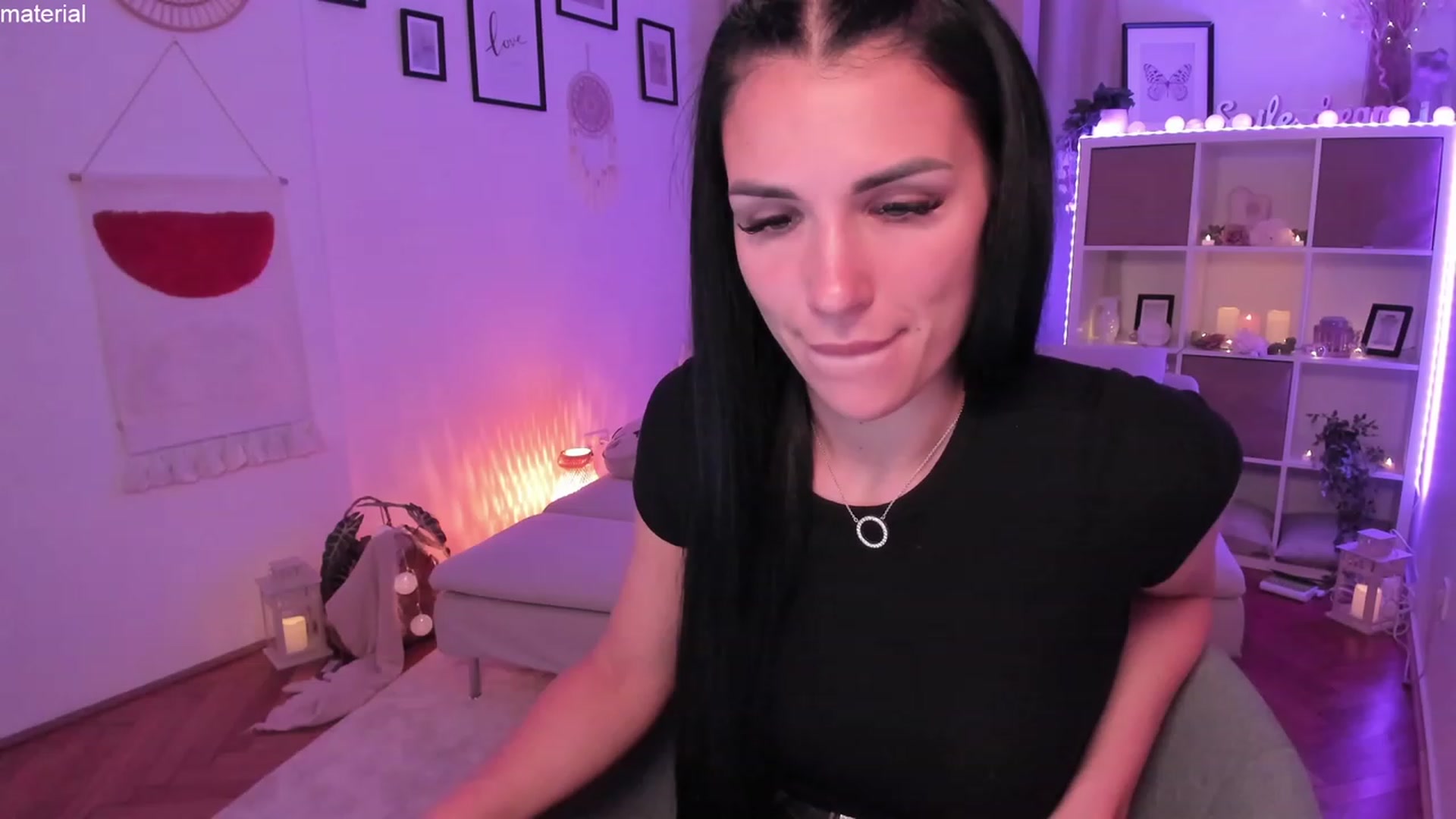 Gallery image thumbnail from kerelai's myfreecams stream on, 06/15/2023, 15:36 image 20 of 20