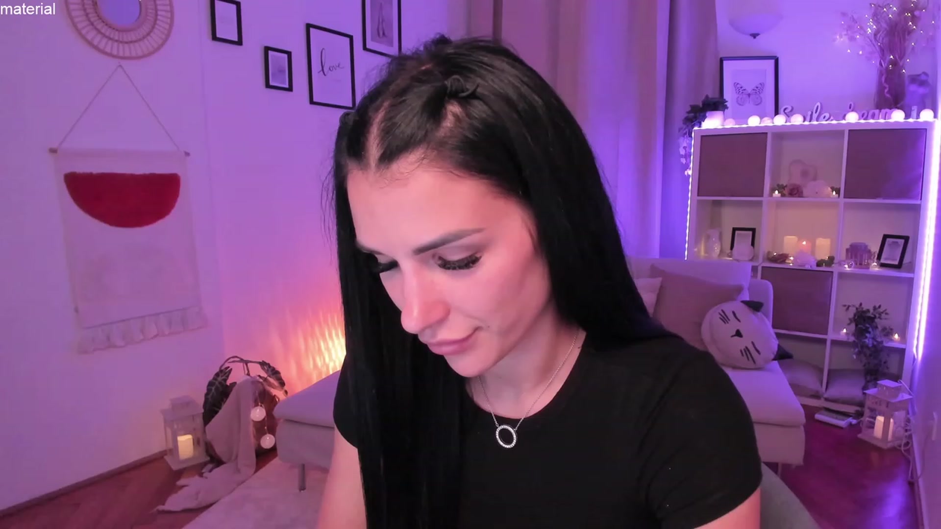 Gallery image thumbnail from kerelai's myfreecams stream on, 06/15/2023, 15:36 image 7 of 20
