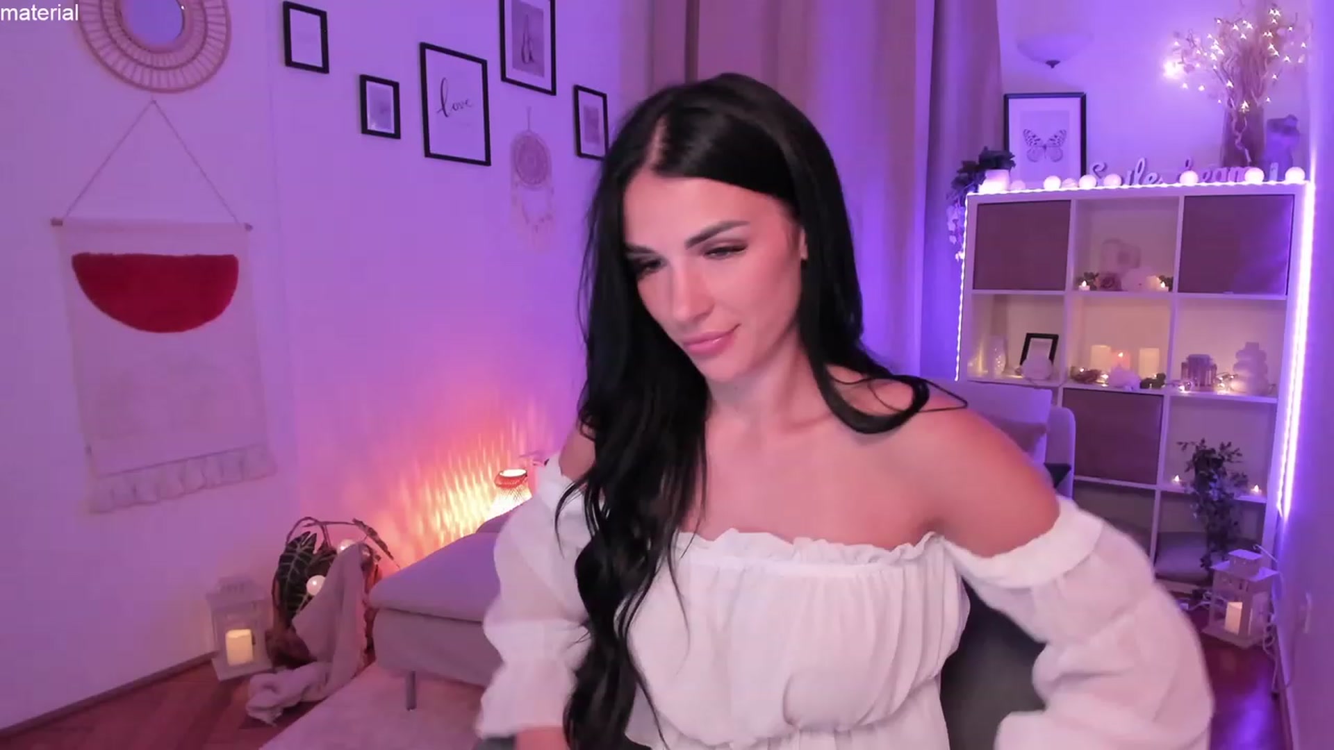Gallery image thumbnail from kerelai's myfreecams stream on, 06/19/2023, 17:01 image 3 of 20
