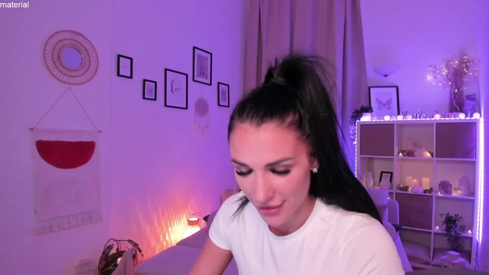 Gallery image thumbnail from kerelai's myfreecams stream on, 06/21/2023, 21:28 image 2 of 20