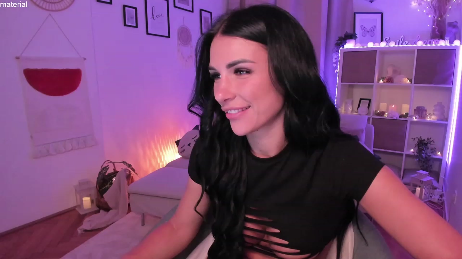 Gallery image thumbnail from kerelai's myfreecams stream on, 07/06/2023, 15:25 image 1 of 20