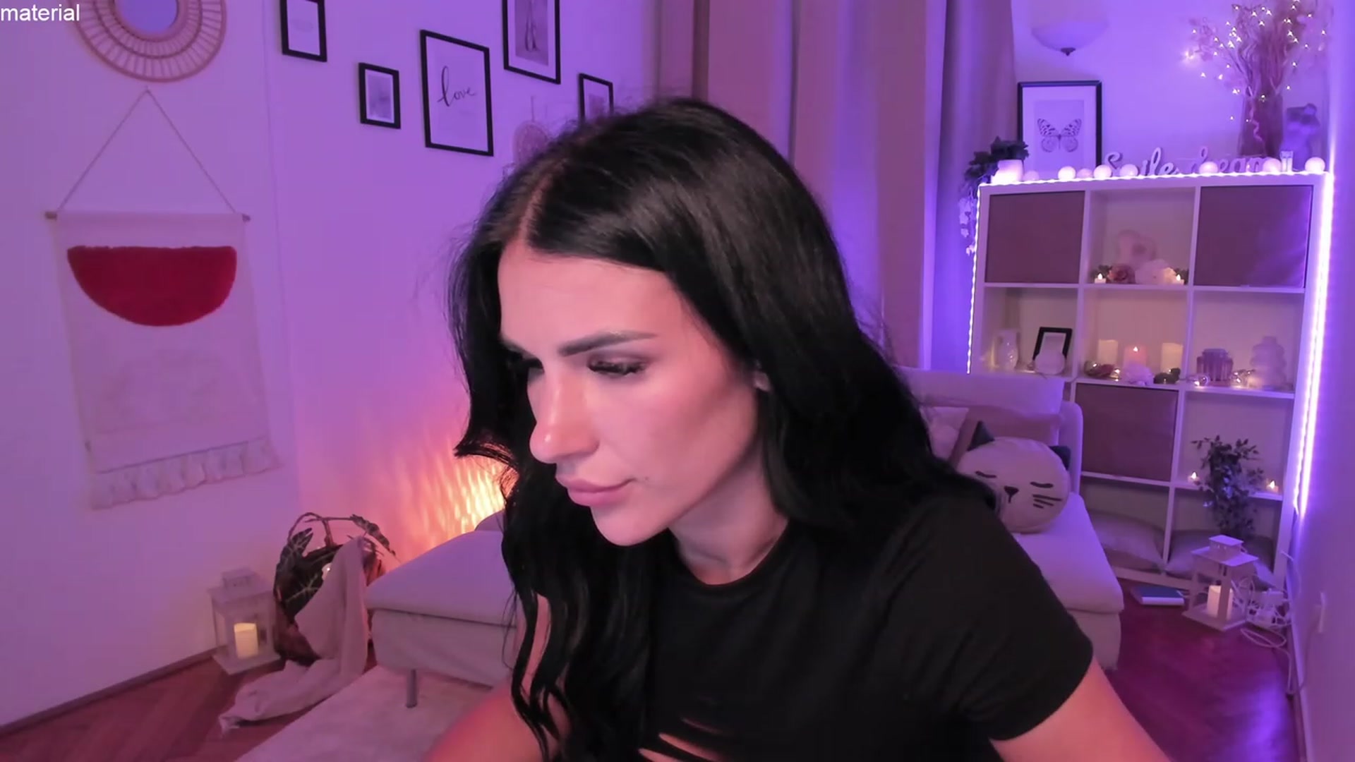 Gallery image thumbnail from kerelai's myfreecams stream on, 07/06/2023, 16:58 image 19 of 20