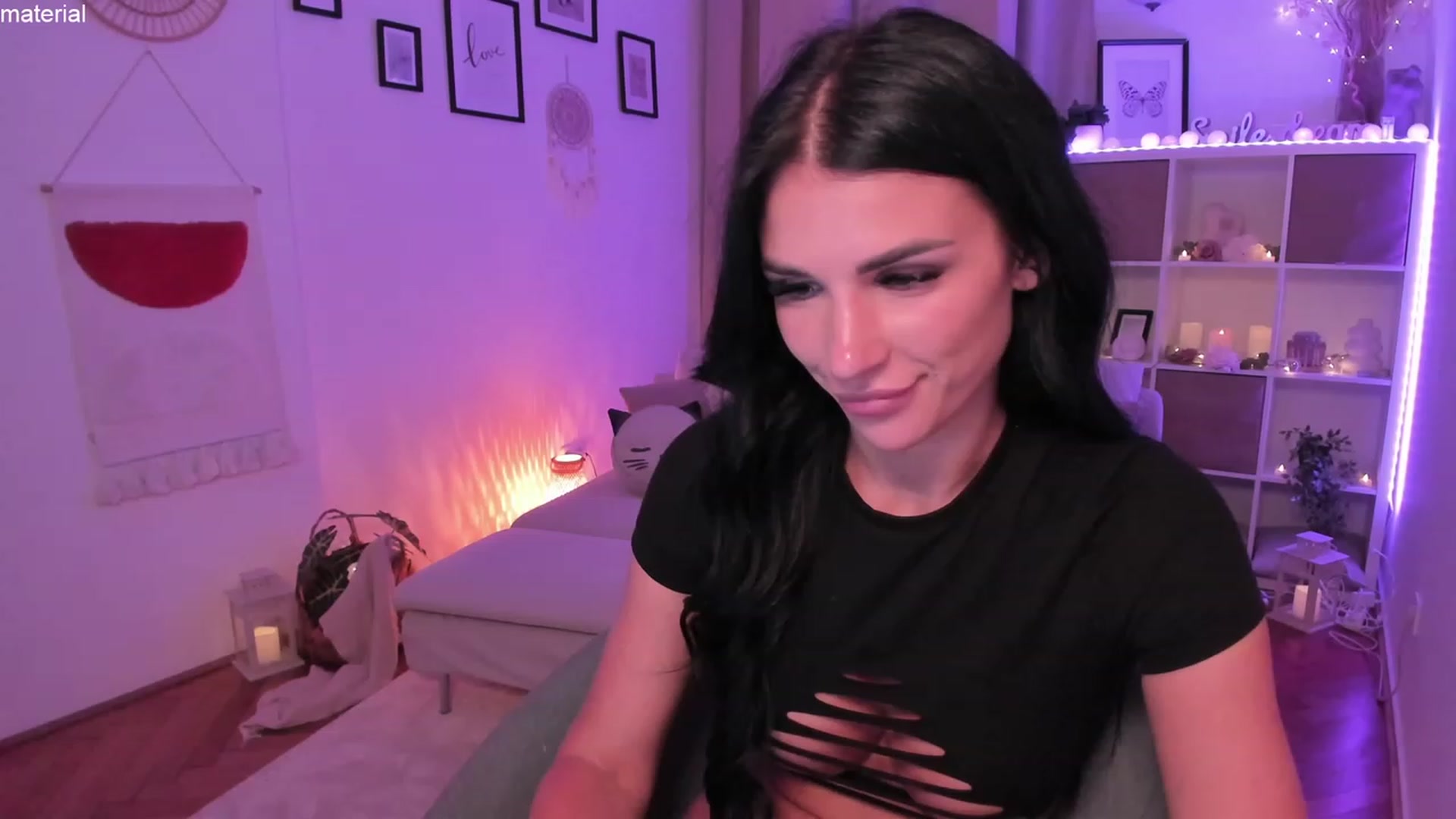 Gallery image thumbnail from kerelai's myfreecams stream on, 07/06/2023, 16:58 image 15 of 20