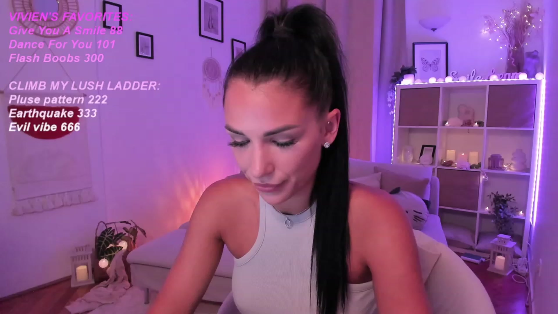 Gallery image thumbnail from kerelai's myfreecams stream on, 09/07/2023, 17:07 image 9 of 20