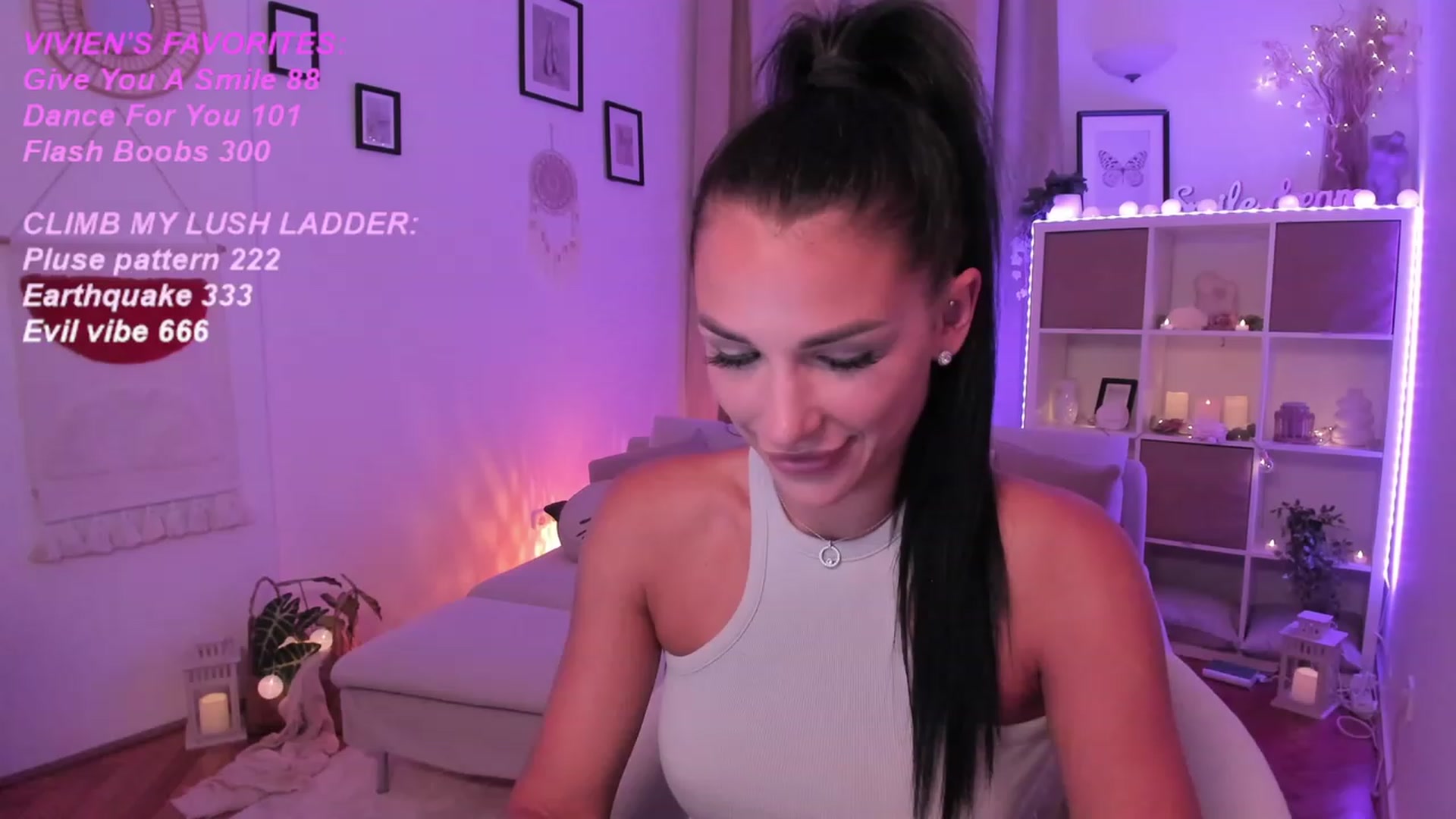 Gallery image thumbnail from kerelai's myfreecams stream on, 09/07/2023, 17:07 image 5 of 20
