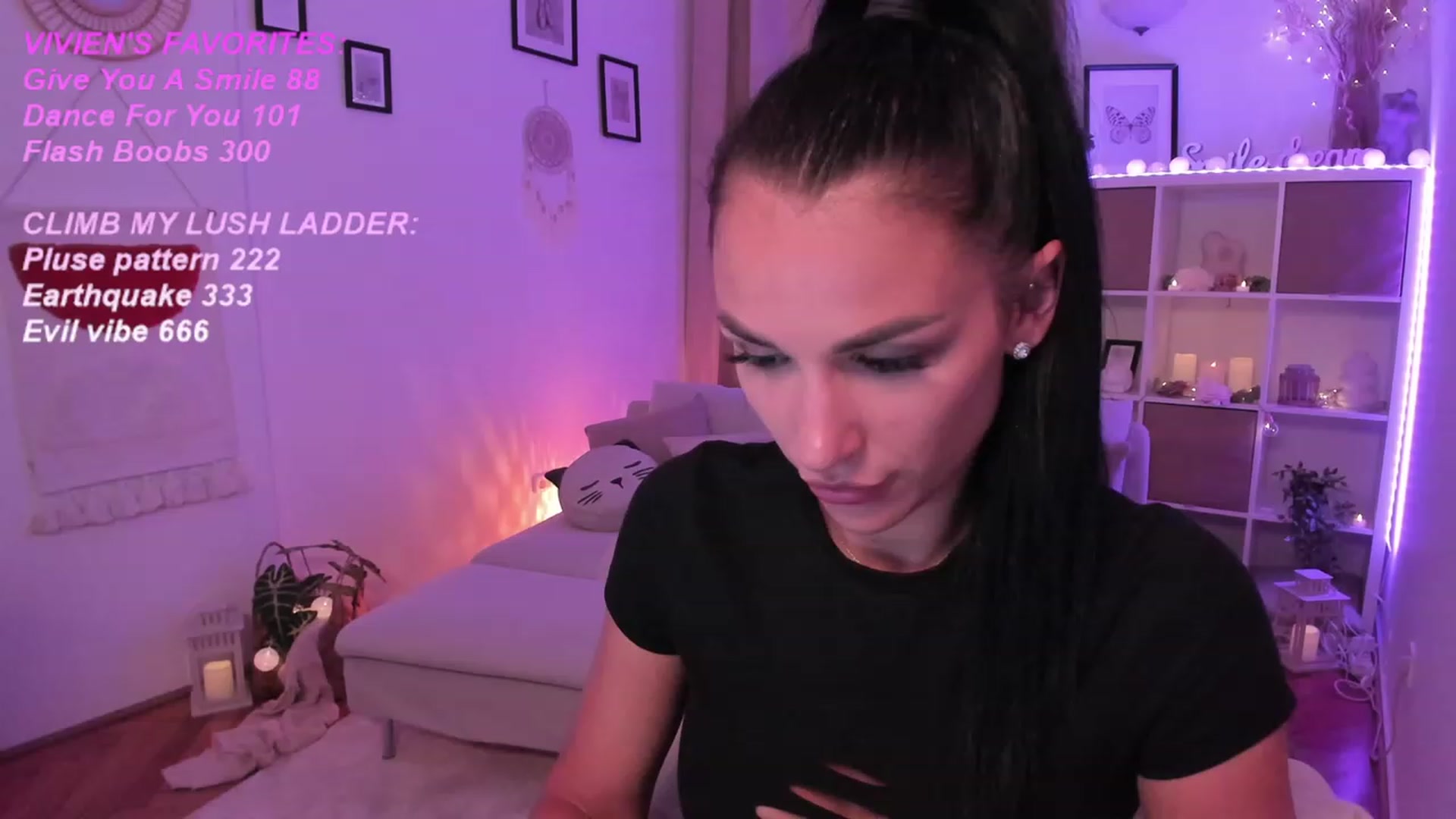 Gallery image thumbnail from kerelai's myfreecams stream on, 09/09/2023, 20:22 image 4 of 20