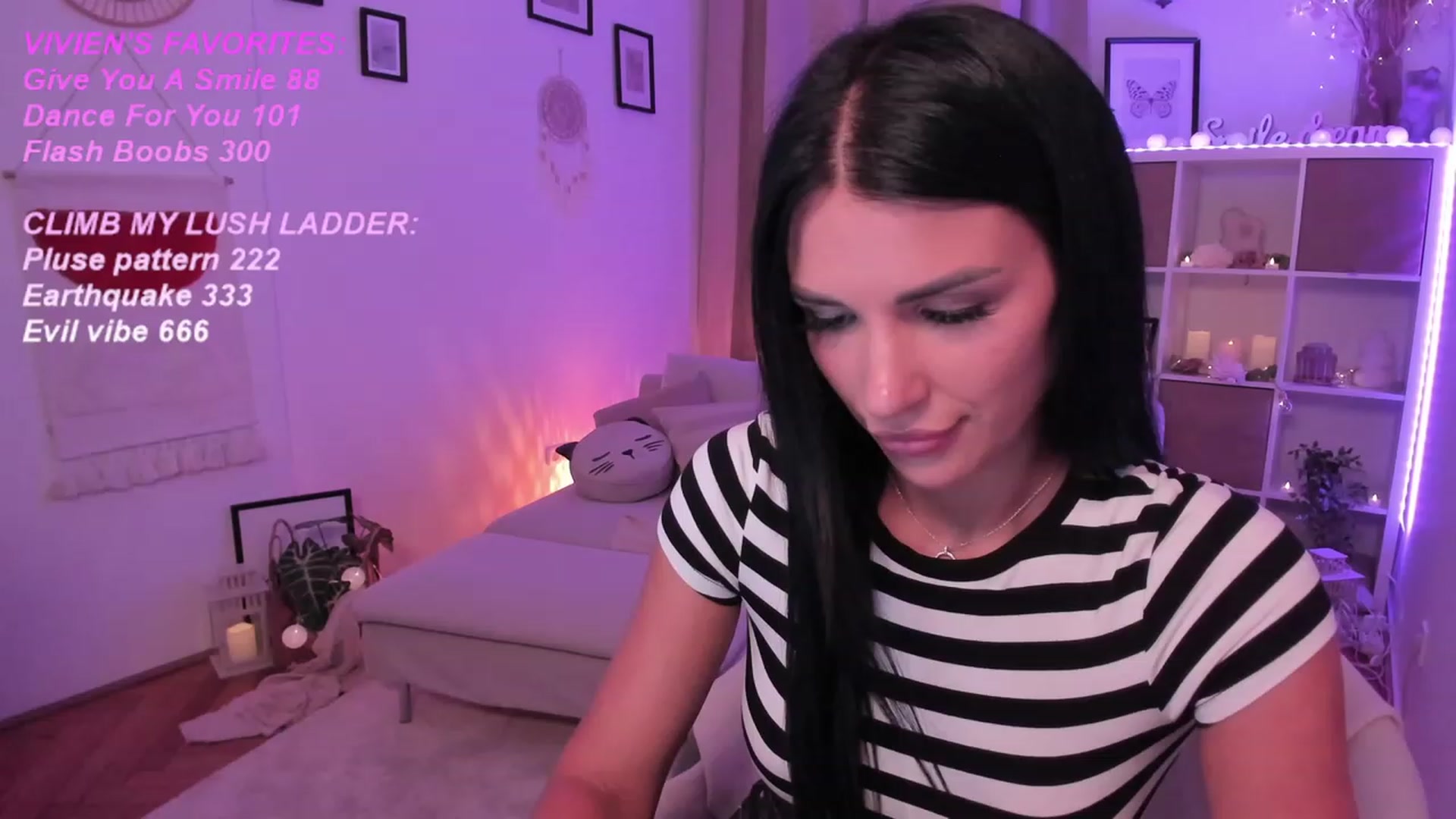 Gallery image thumbnail from kerelai's myfreecams stream on, 09/20/2023, 16:12 image 14 of 20