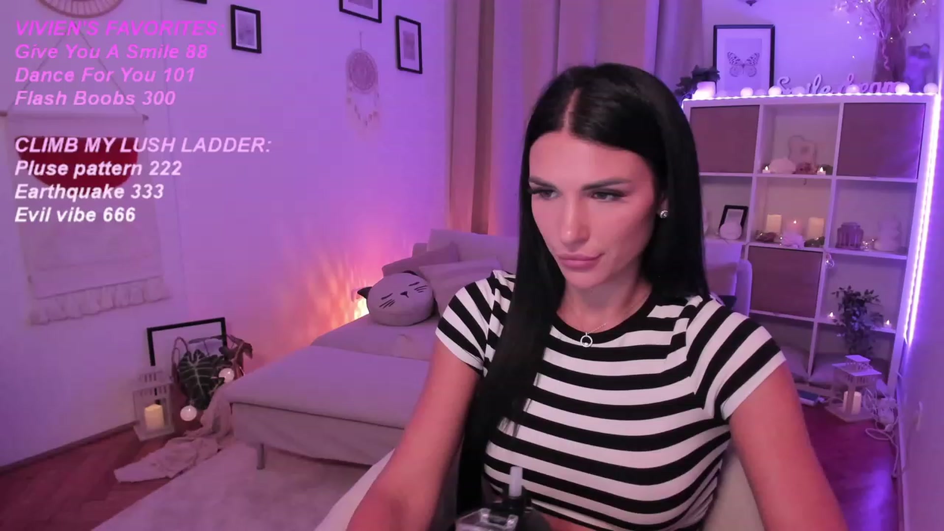 Gallery image thumbnail from kerelai's myfreecams stream on, 09/20/2023, 16:47 image 3 of 20