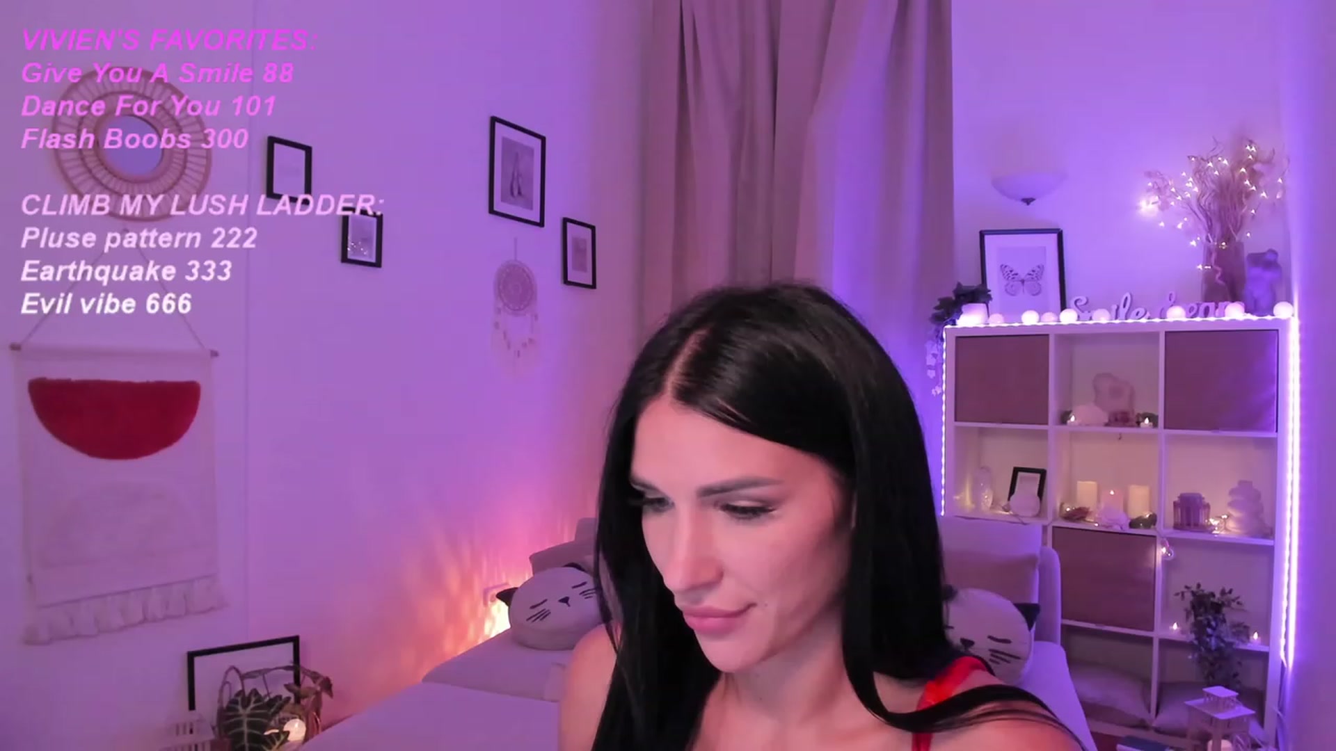 Gallery image thumbnail from kerelai's myfreecams stream on, 09/22/2023, 21:11 image 14 of 20