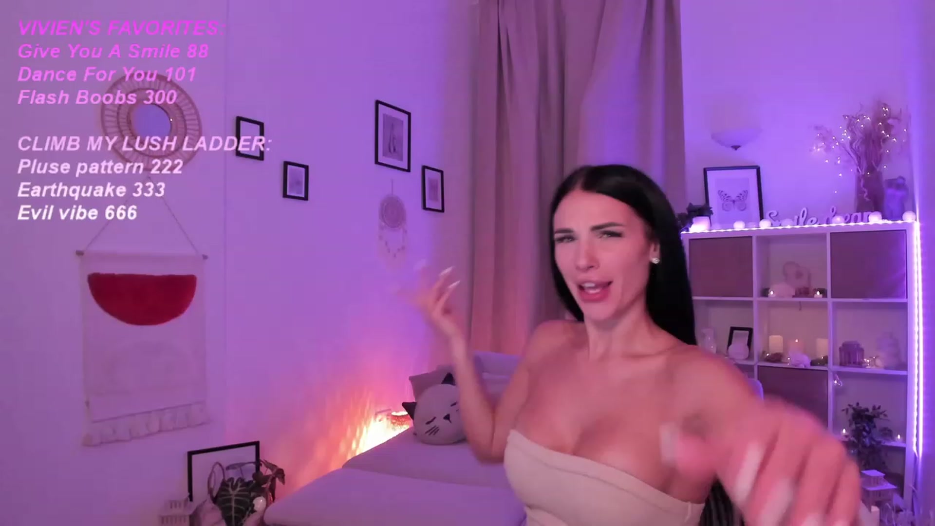 Gallery image thumbnail from kerelai's myfreecams stream on, 10/11/2023, 18:19 image 7 of 20
