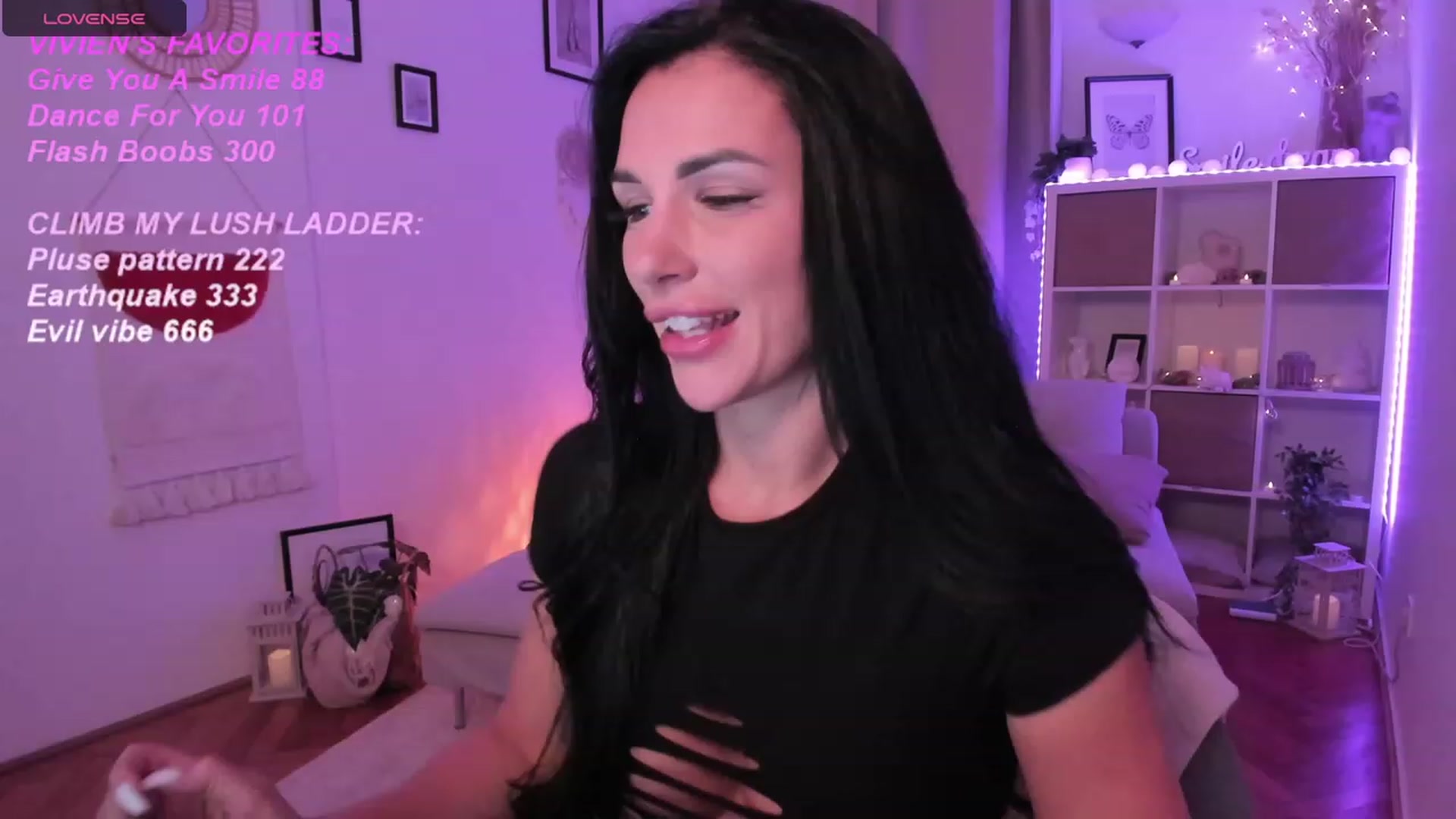 Gallery image thumbnail from kerelai's myfreecams stream on, 10/18/2023, 18:57 image 2 of 20