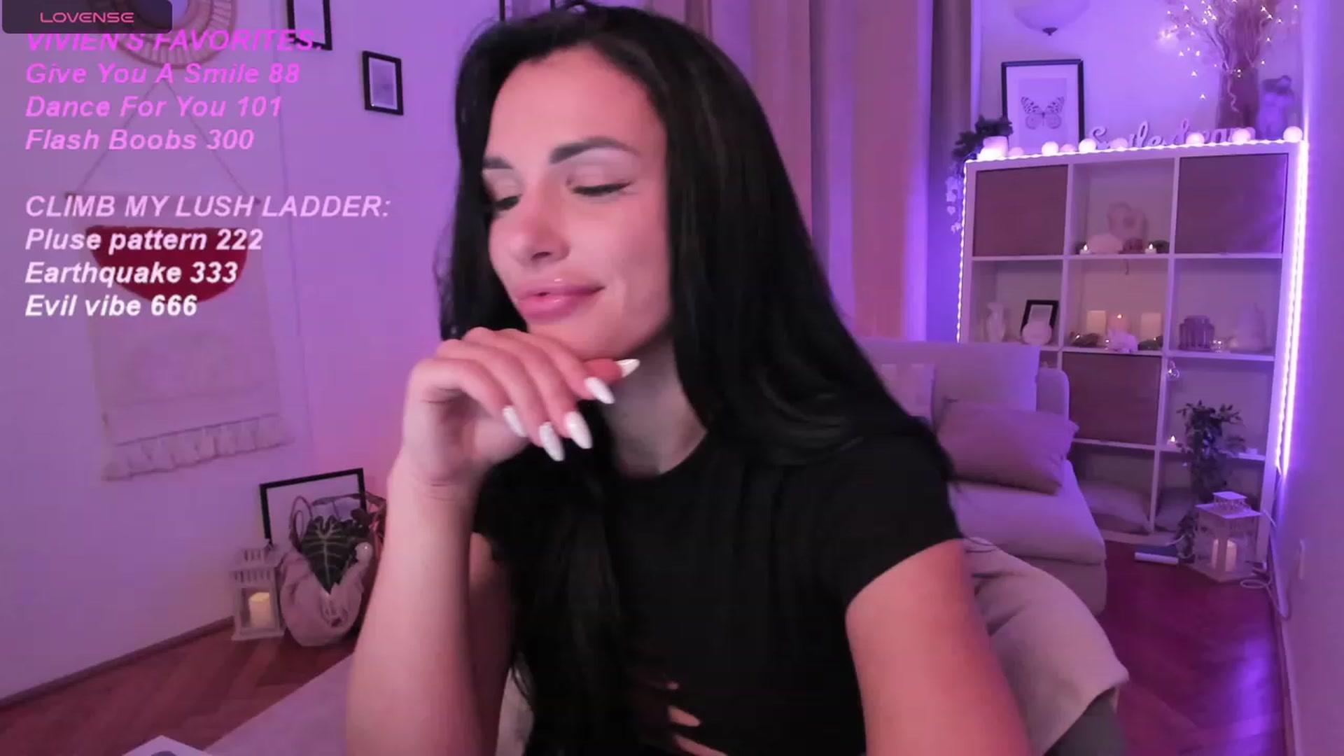 Gallery image thumbnail from kerelai's myfreecams stream on, 10/18/2023, 18:57 image 11 of 20