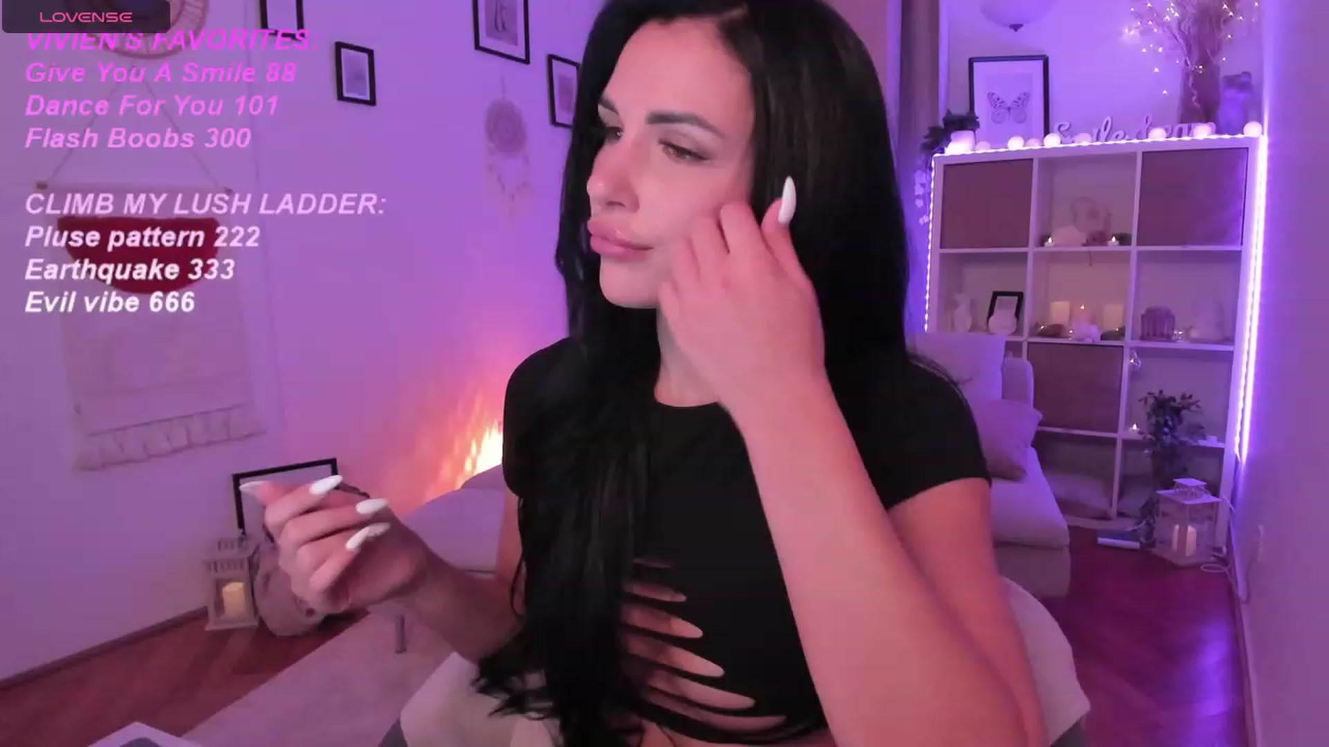 Gallery image thumbnail from kerelai's myfreecams stream on, 10/18/2023, 18:57 image 19 of 20