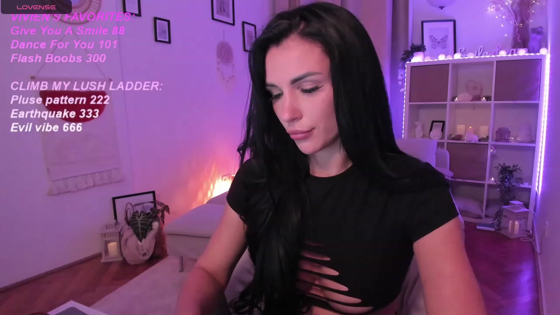 Gallery image thumbnail from kerelai's myfreecams stream on, 10/18/2023, 18:57 image 10 of 20