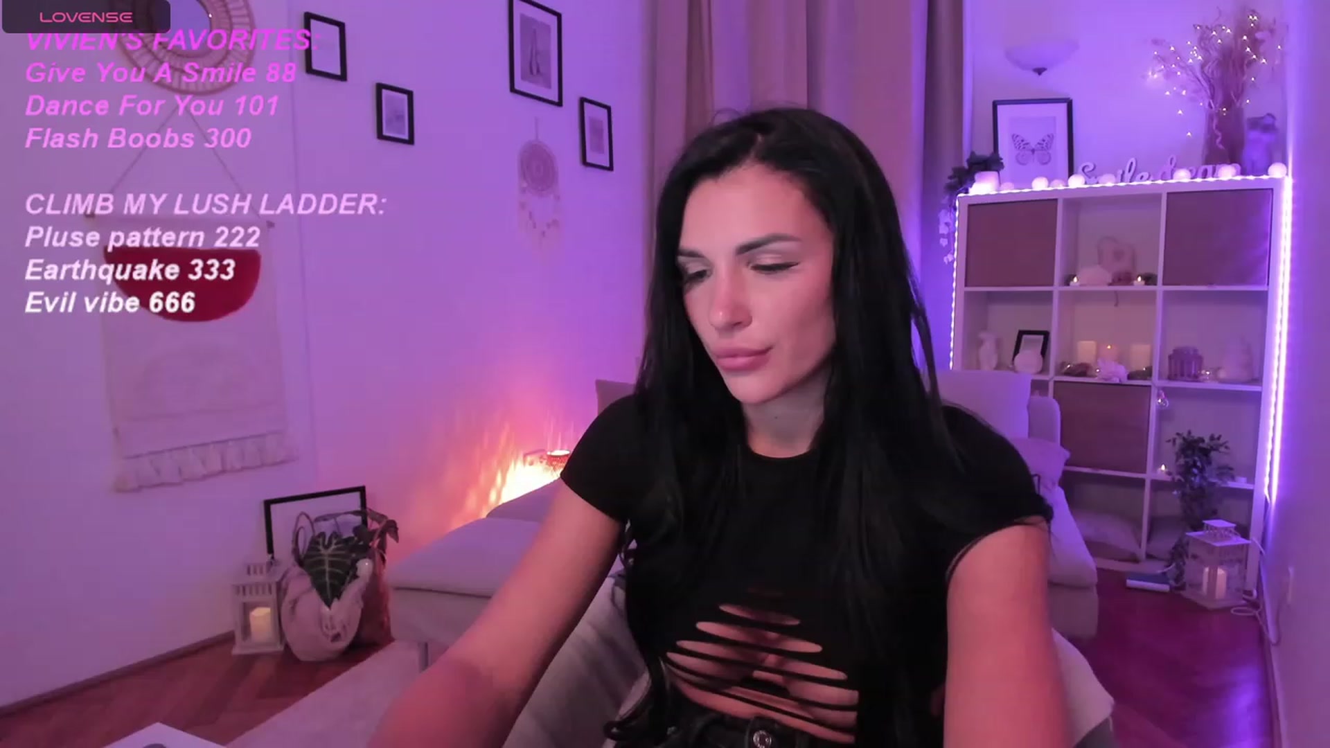 Gallery image thumbnail from kerelai's myfreecams stream on, 10/18/2023, 21:05 image 16 of 20