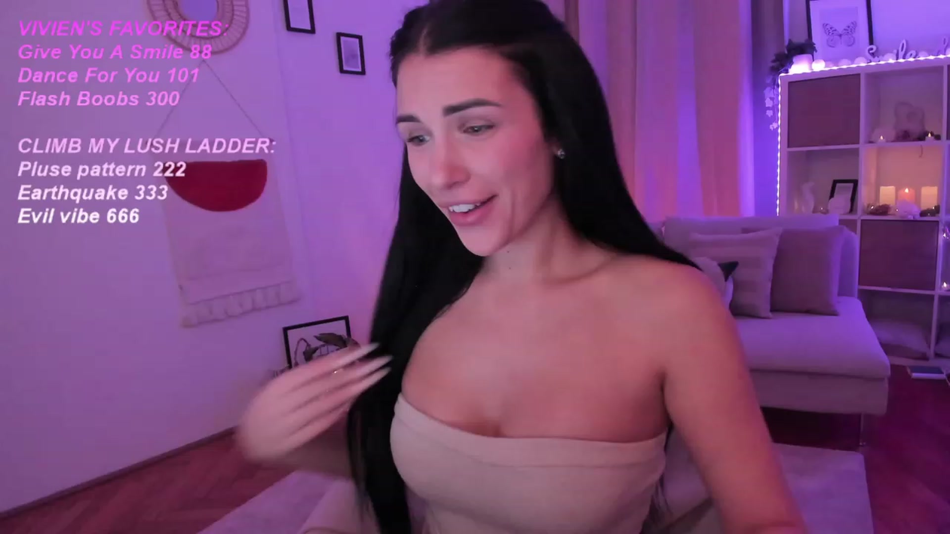 Gallery image thumbnail from kerelai's myfreecams stream on, 11/16/2023, 18:22 image 12 of 20