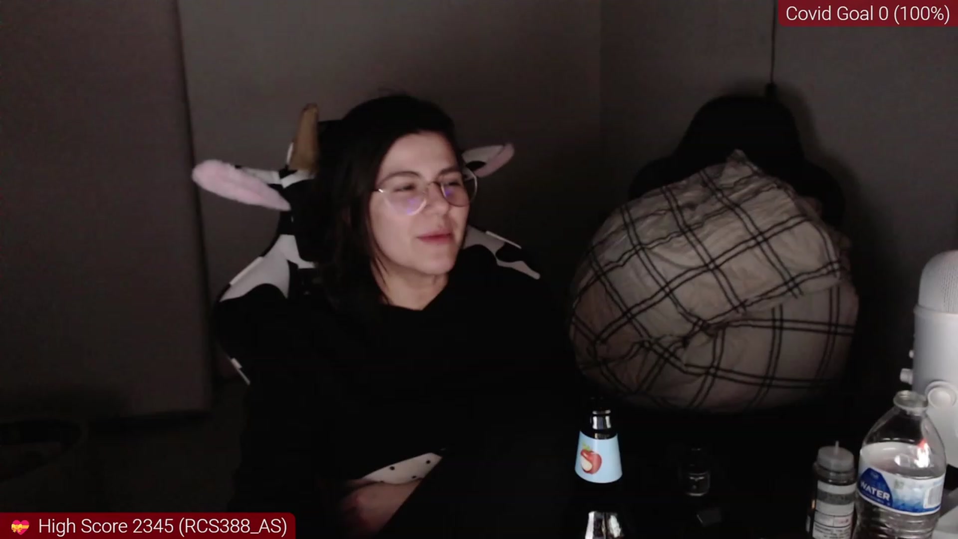 Gallery image thumbnail from kewcumber's myfreecams stream on, 12/22/2022, 08:05 image 6 of 20
