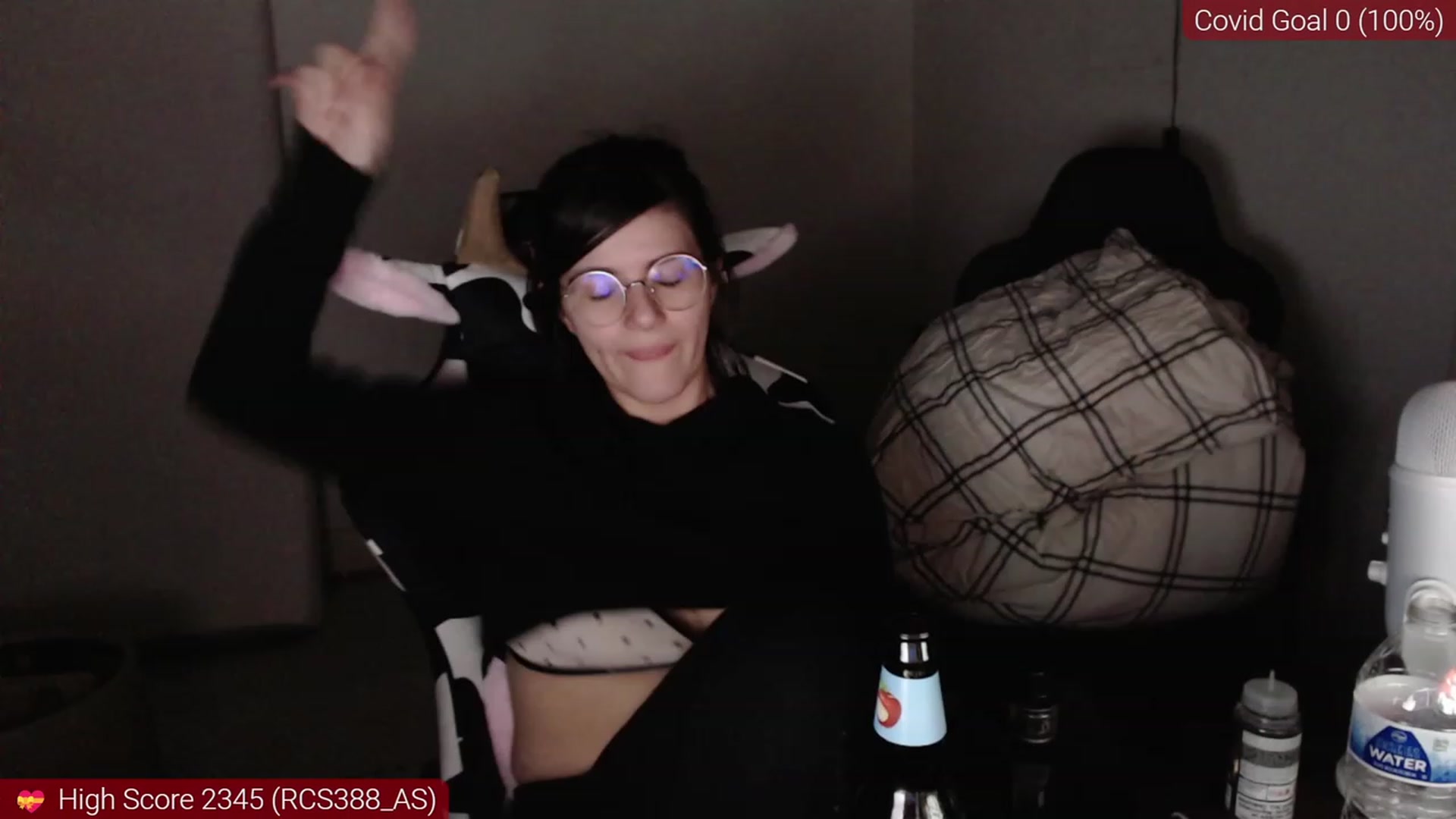 Gallery image thumbnail from kewcumber's myfreecams stream on, 12/22/2022, 08:05 image 13 of 20