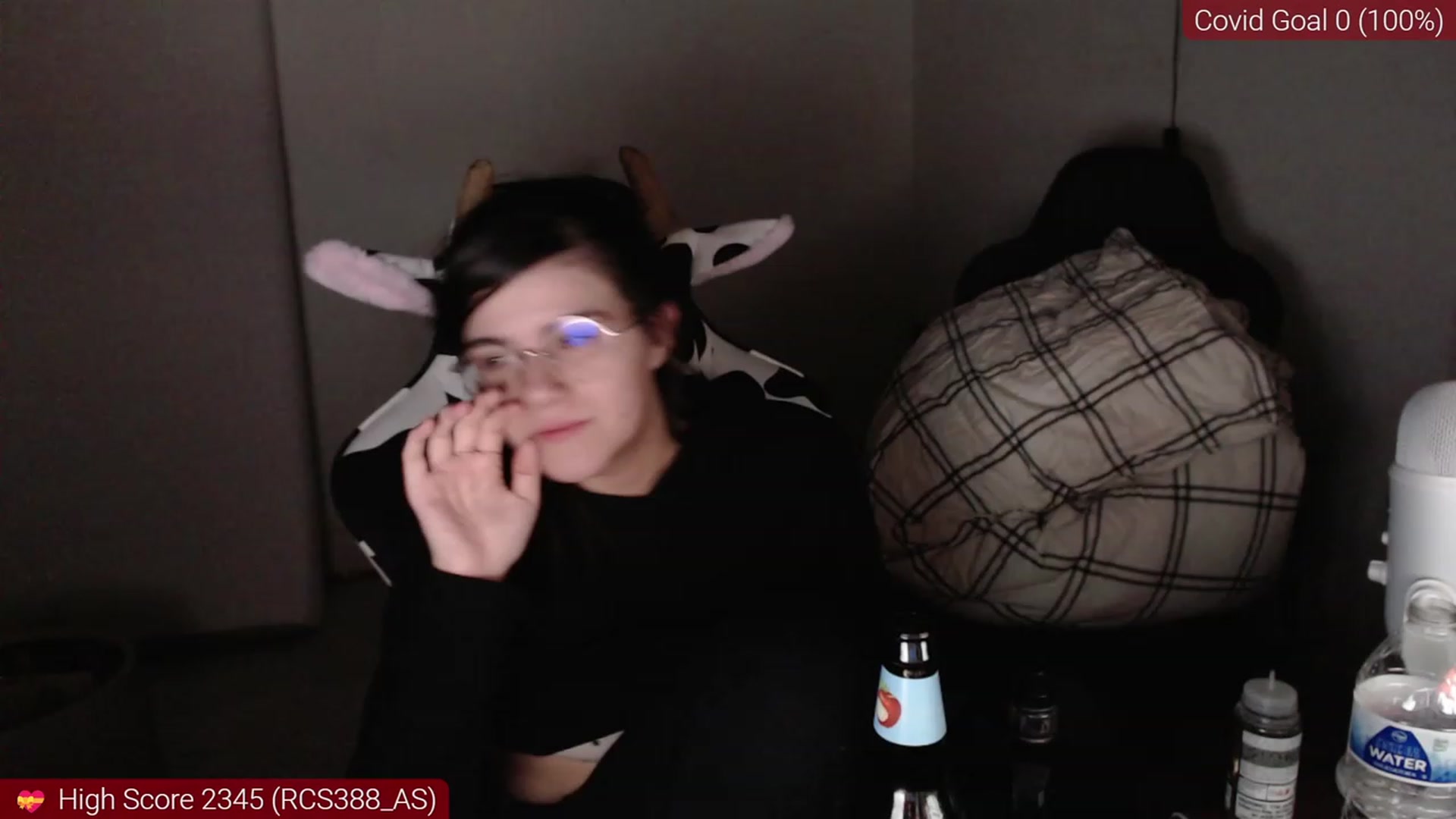 Gallery image thumbnail from kewcumber's myfreecams stream on, 12/22/2022, 08:05 image 15 of 20