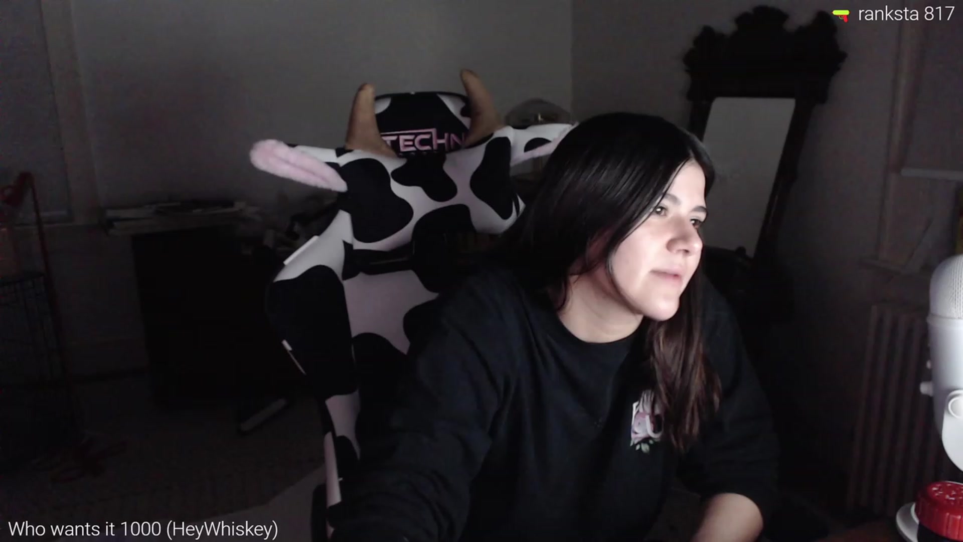 Gallery image thumbnail from kewcumber's myfreecams stream on, 02/06/2023, 03:21 image 6 of 20