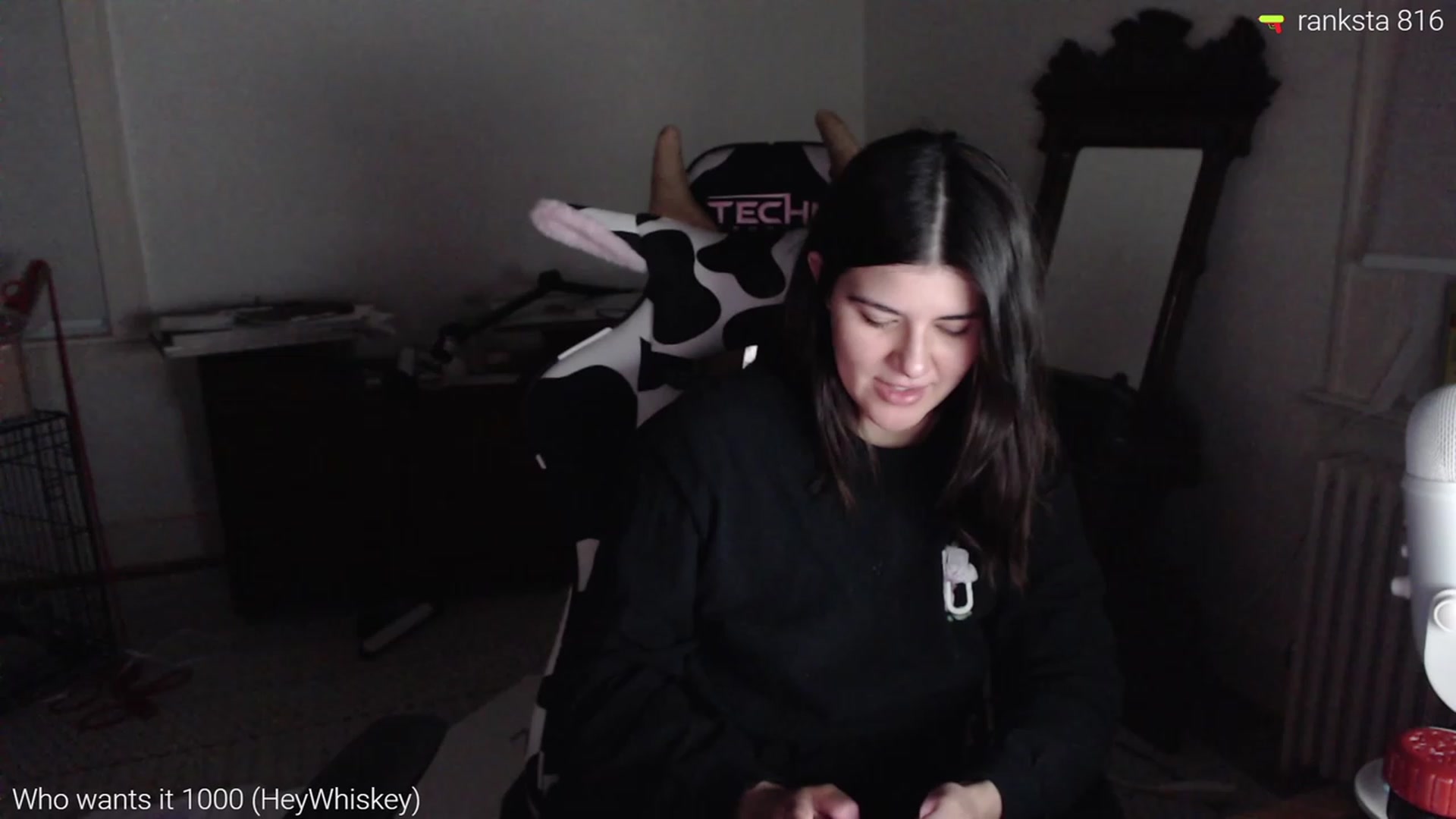 Gallery image thumbnail from kewcumber's myfreecams stream on, 02/06/2023, 03:21 image 3 of 20