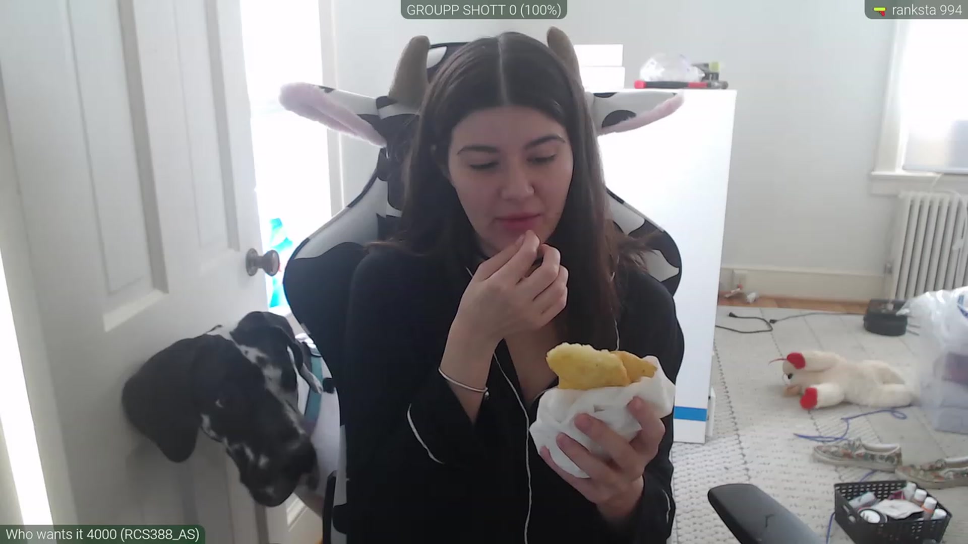 Gallery image thumbnail from kewcumber's myfreecams stream on, 03/25/2023, 15:21 image 7 of 20