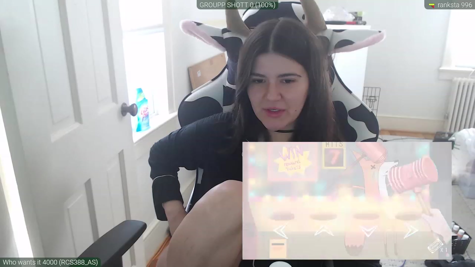 Gallery image thumbnail from kewcumber's myfreecams stream on, 03/25/2023, 15:21 image 20 of 20