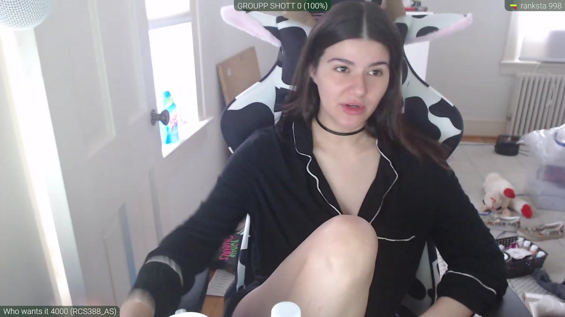 Gallery image thumbnail from kewcumber's myfreecams stream on, 03/25/2023, 15:21 image 2 of 20